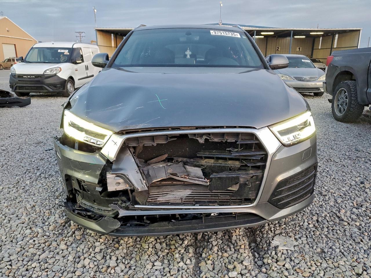 2016 AUDI Q3
