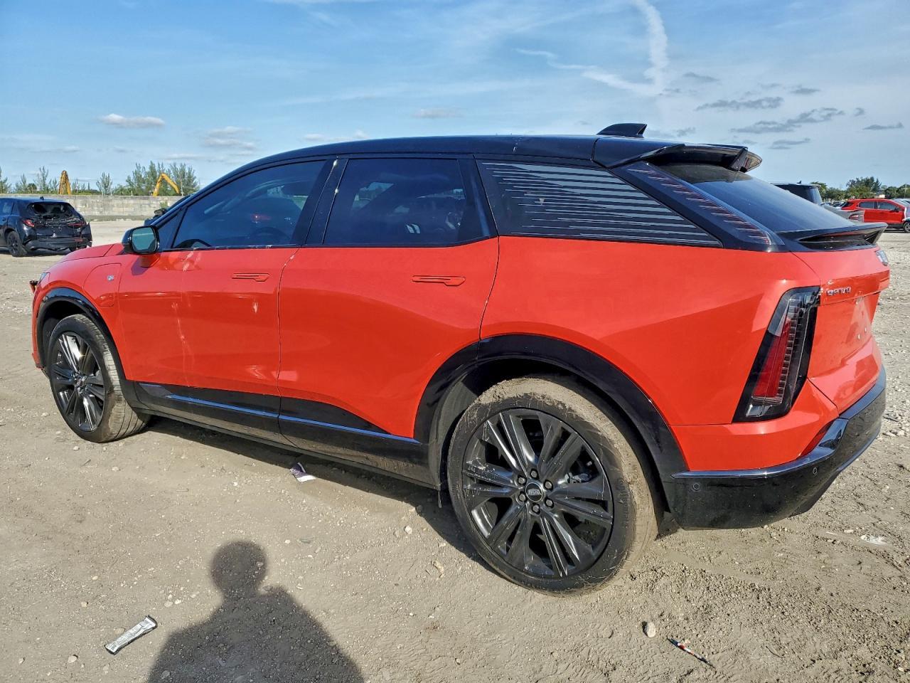 2025 CADILLAC OPTIQ
