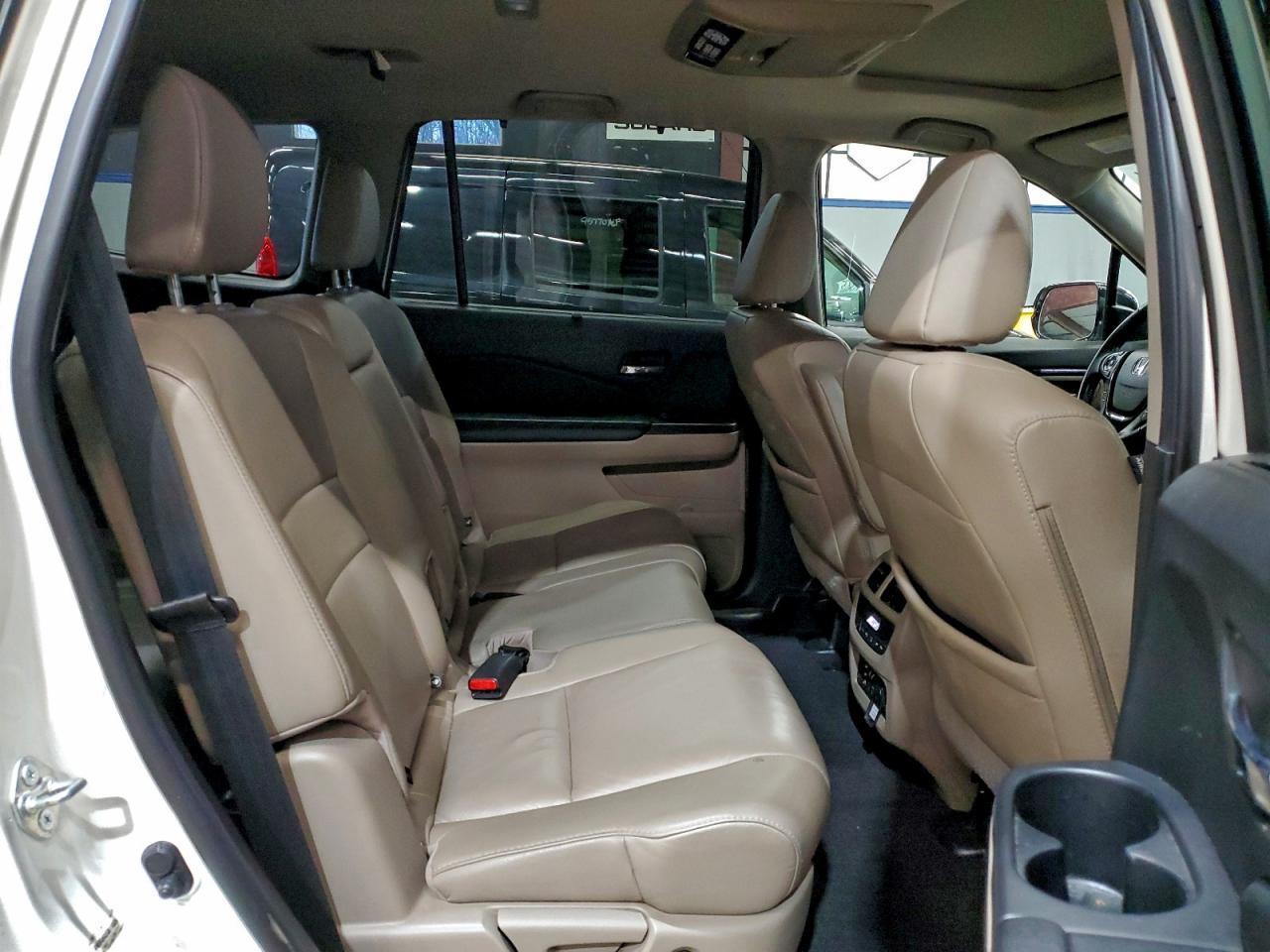 2016 HONDA PILOT