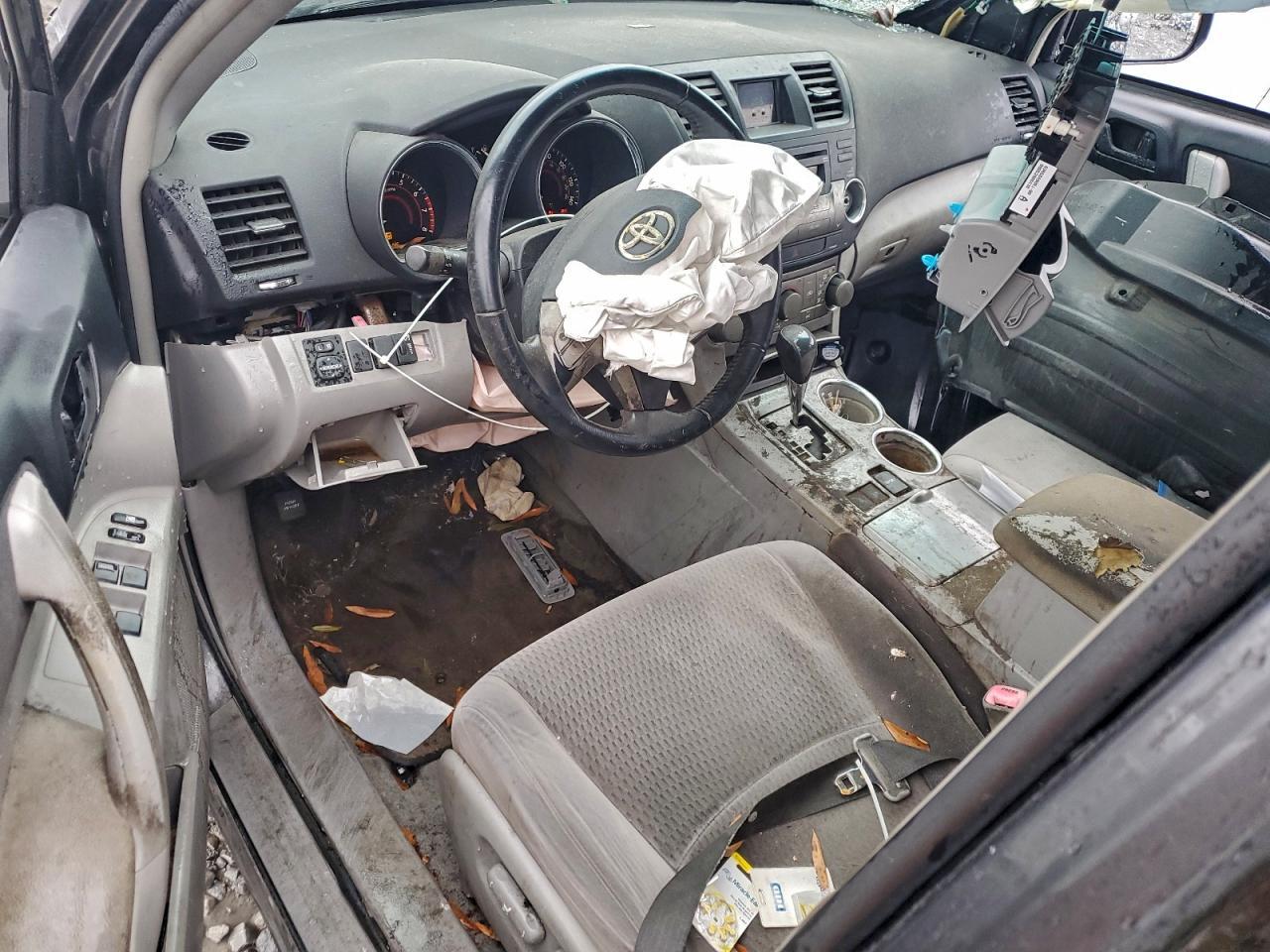 2009 TOYOTA HIGHLANDER