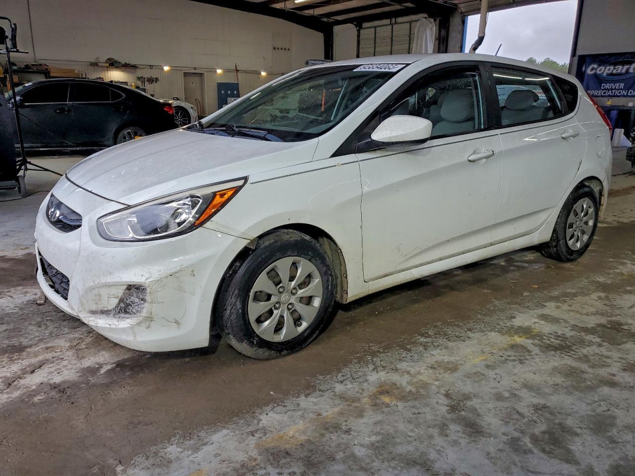 2016 HYUNDAI ACCENT