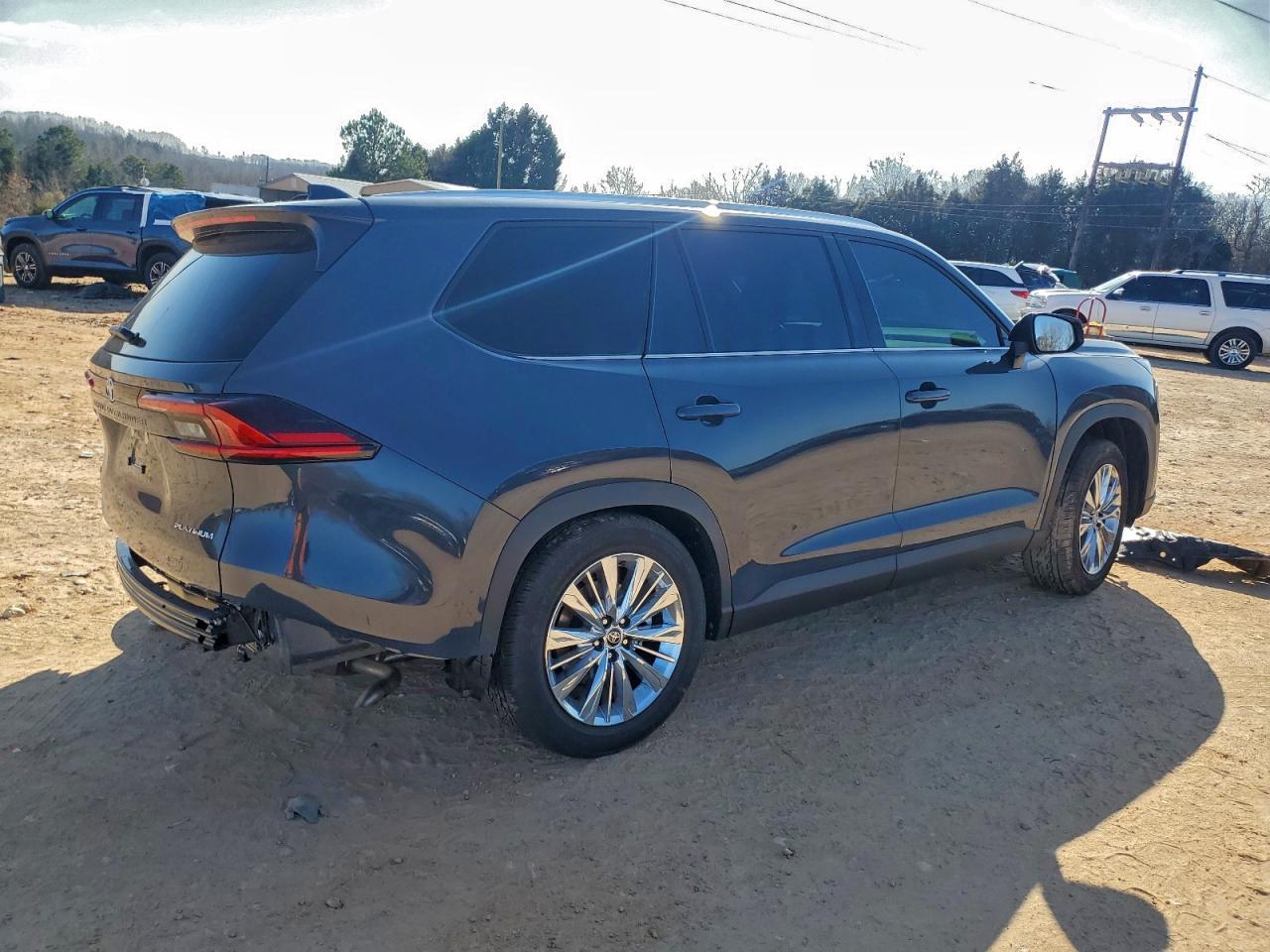 2025 TOYOTA HIGHLANDER