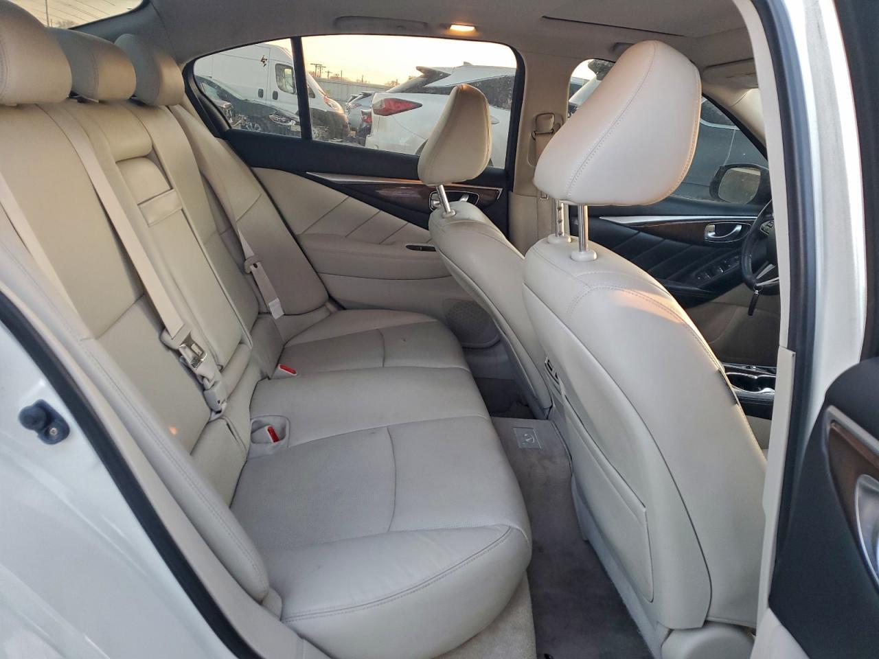 2014 INFINITI Q50