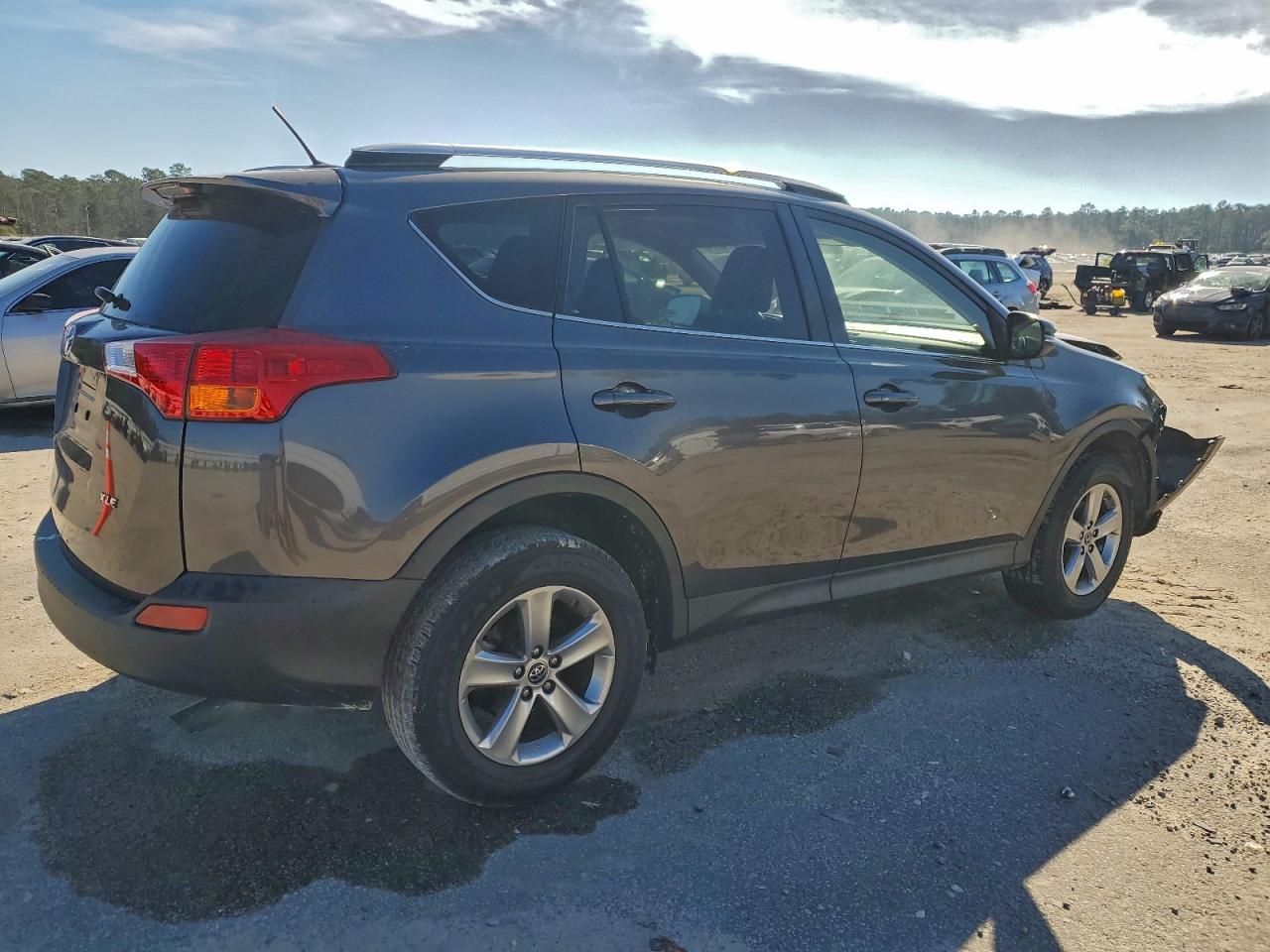 2015 TOYOTA RAV4