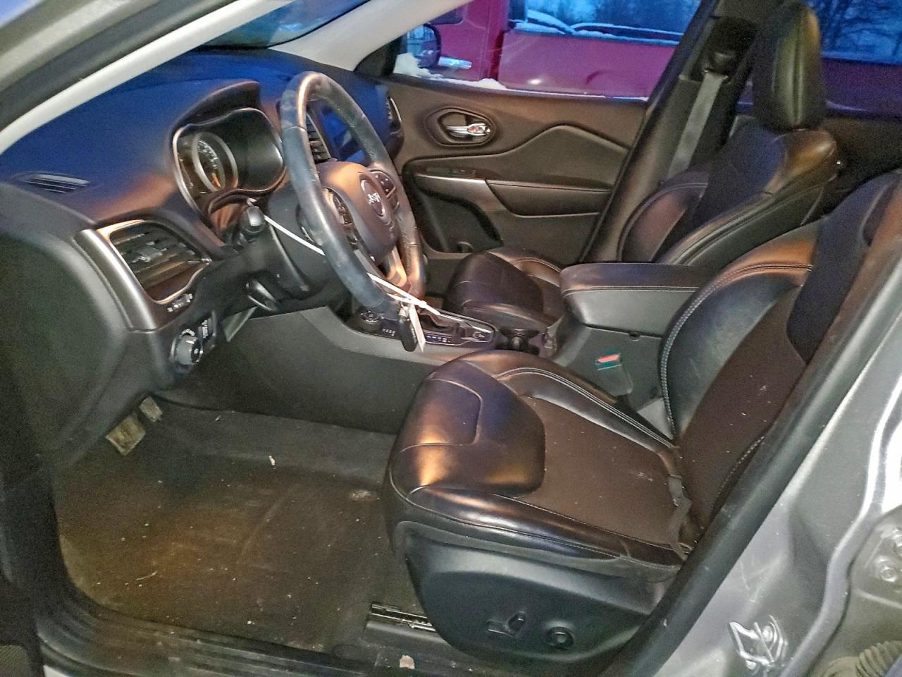 2019 JEEP CHEROKEE