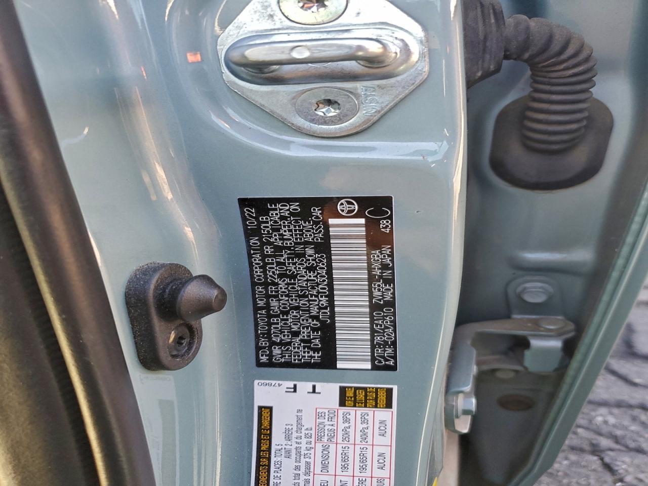 2022 TOYOTA PRIUS