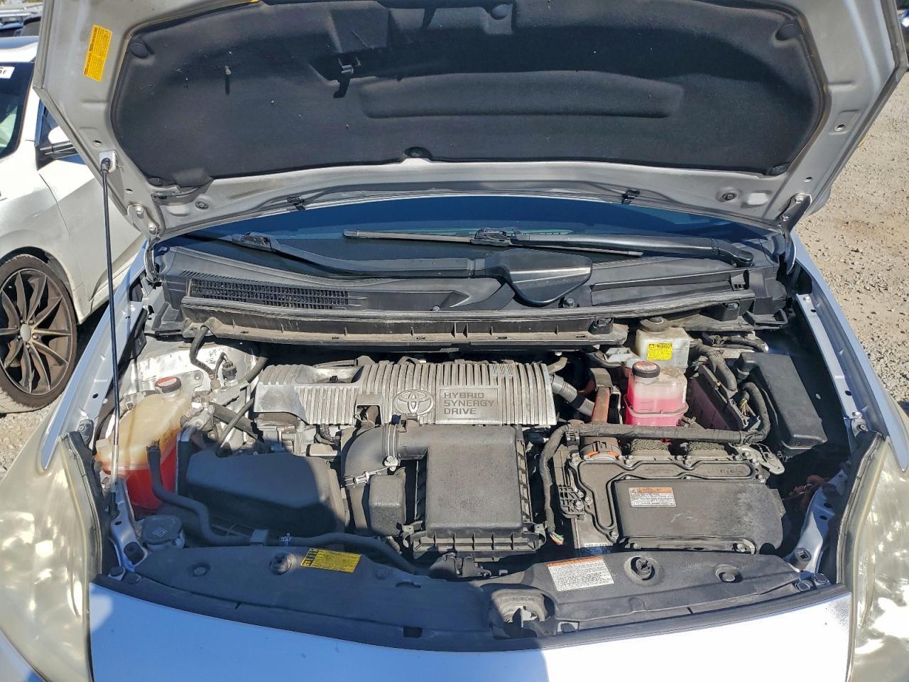 2015 TOYOTA PRIUS