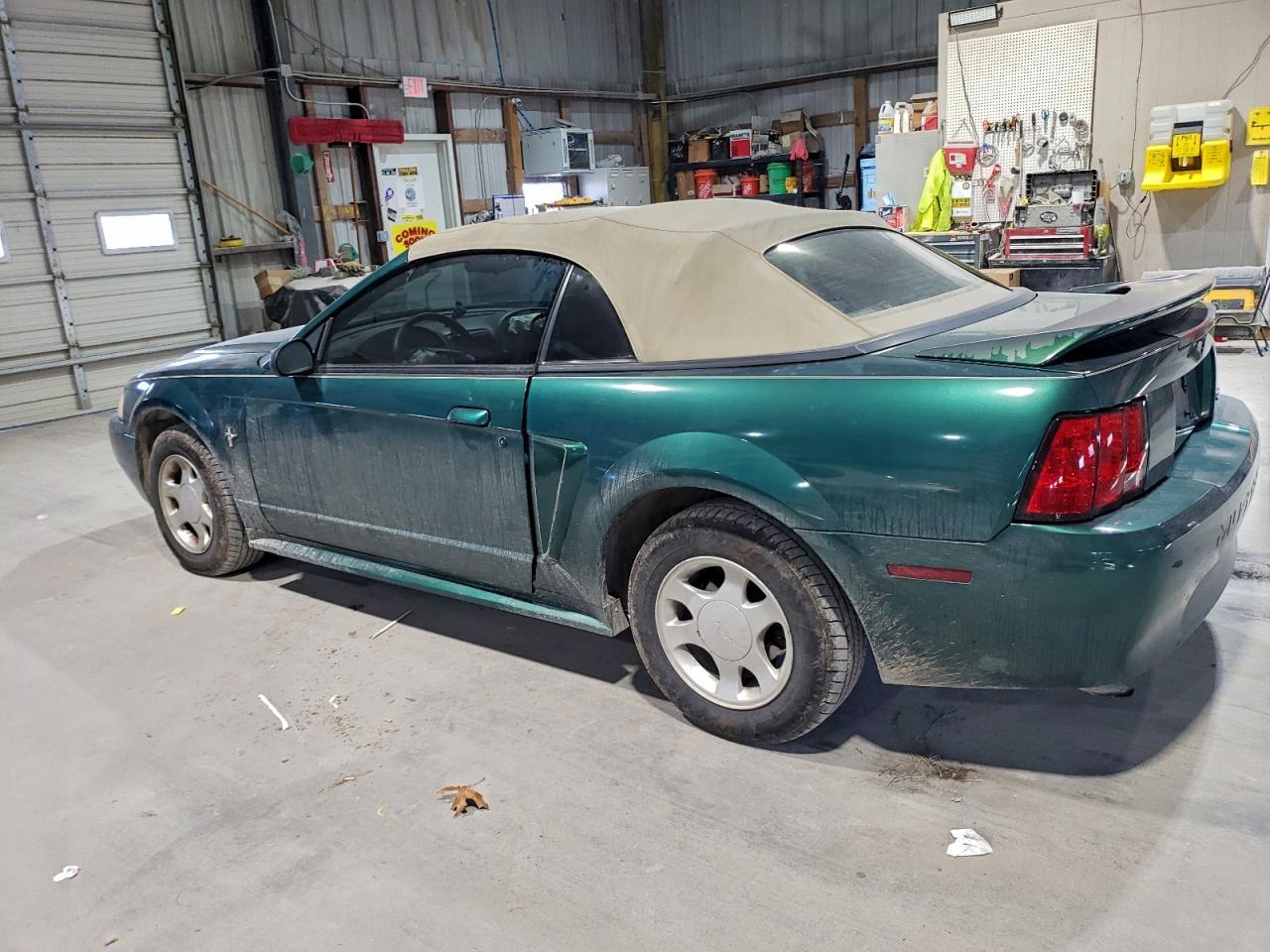 2000 FORD MUSTANG