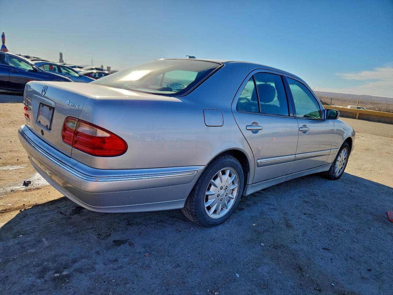 2000 MERCEDES-BENZ E-Class