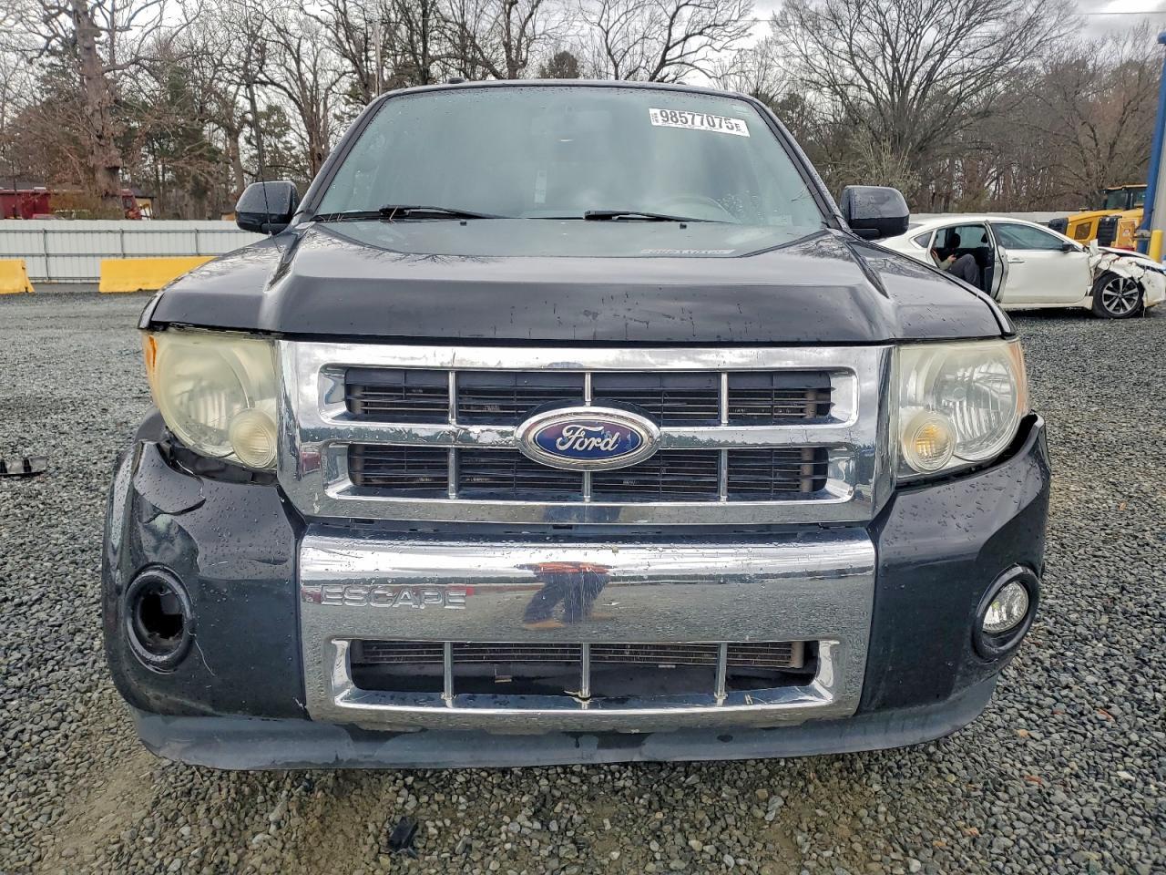 2011 FORD ESCAPE
