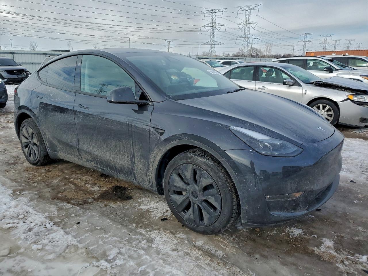2024 TESLA MODEL Y