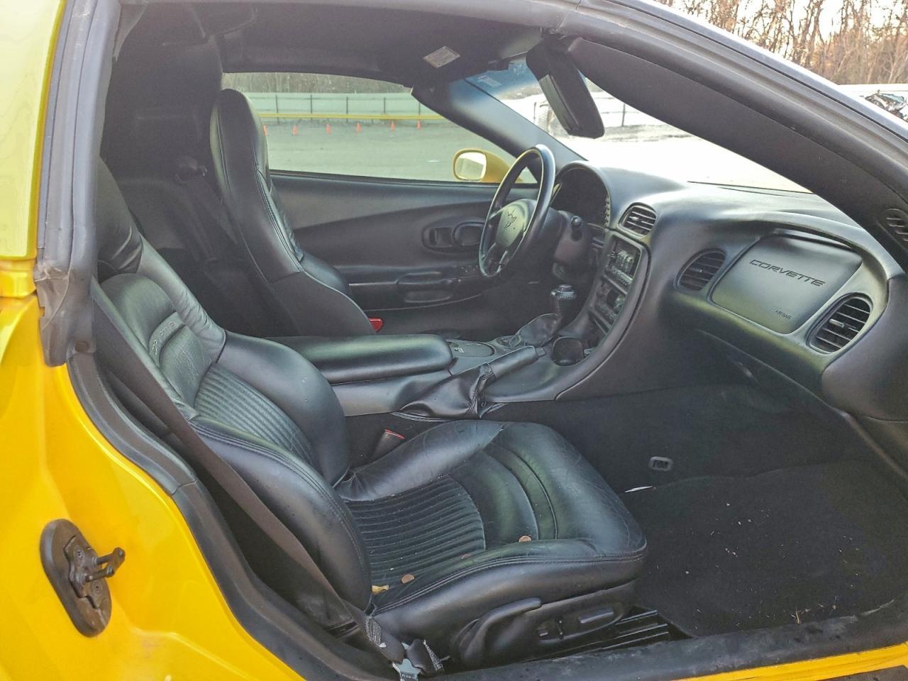 2004 CHEVROLET CORVETTE