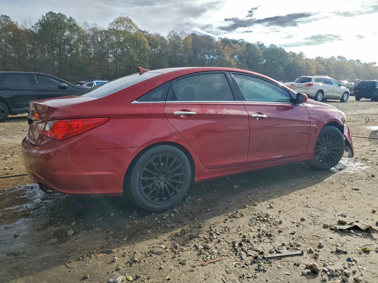 2011 HYUNDAI SONATA