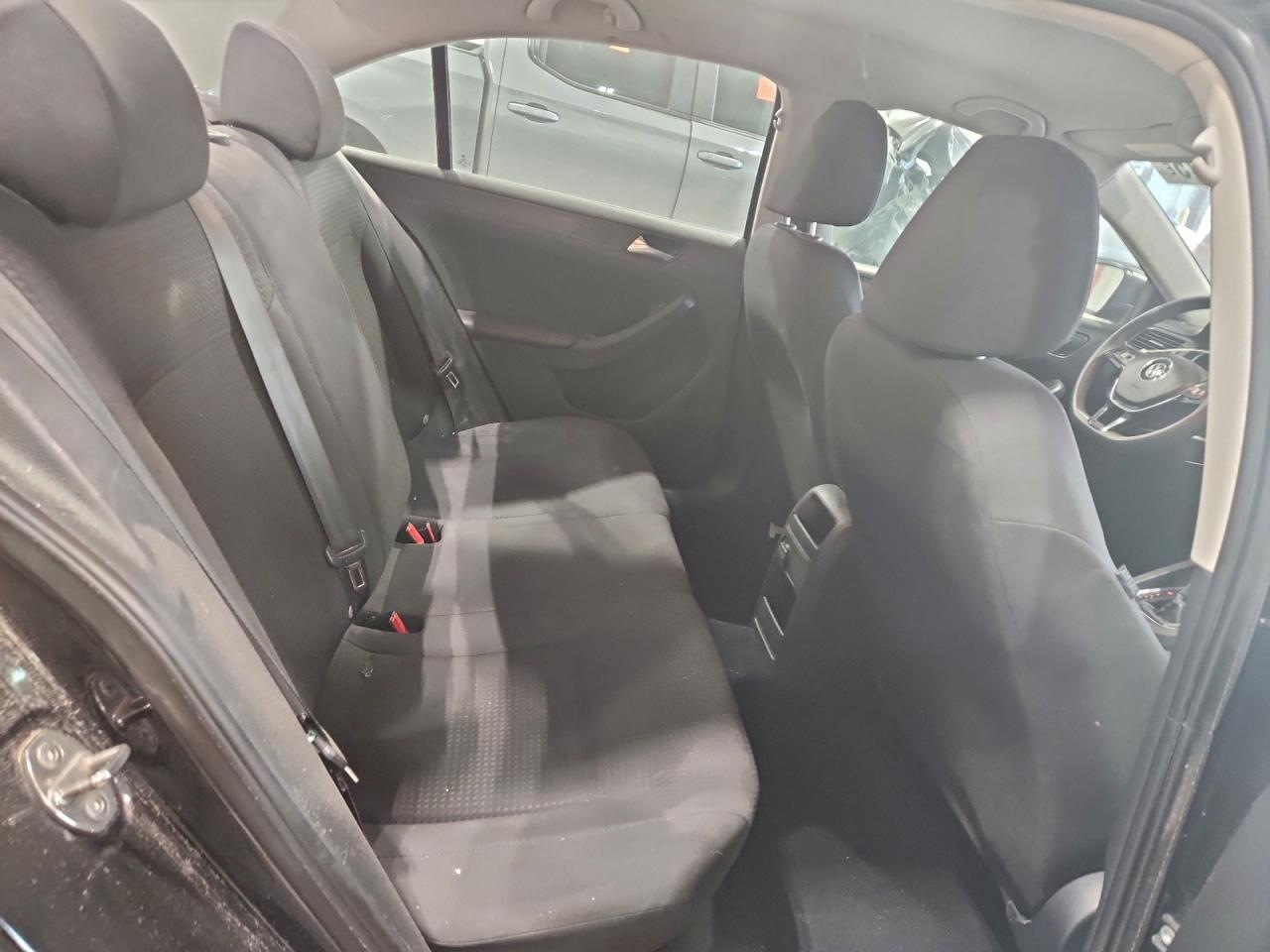 2016 VOLKSWAGEN JETTA