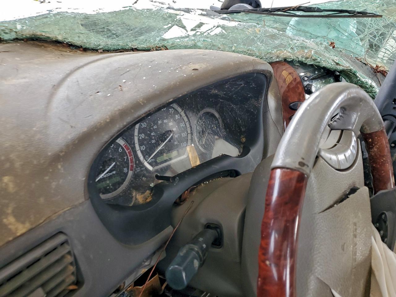 2004 TOYOTA SIENNA