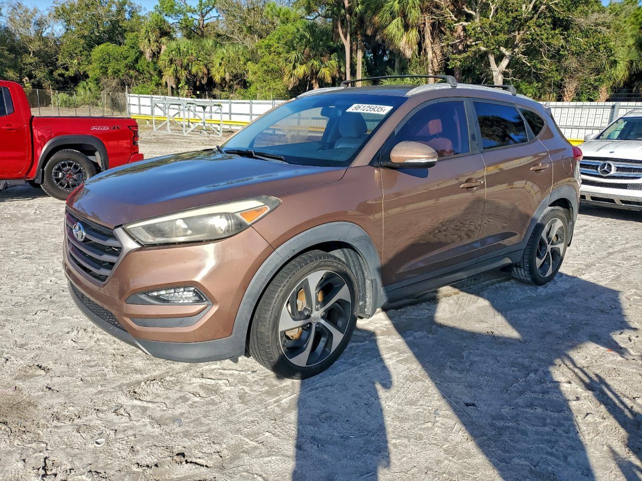 2016 HYUNDAI TUCSON