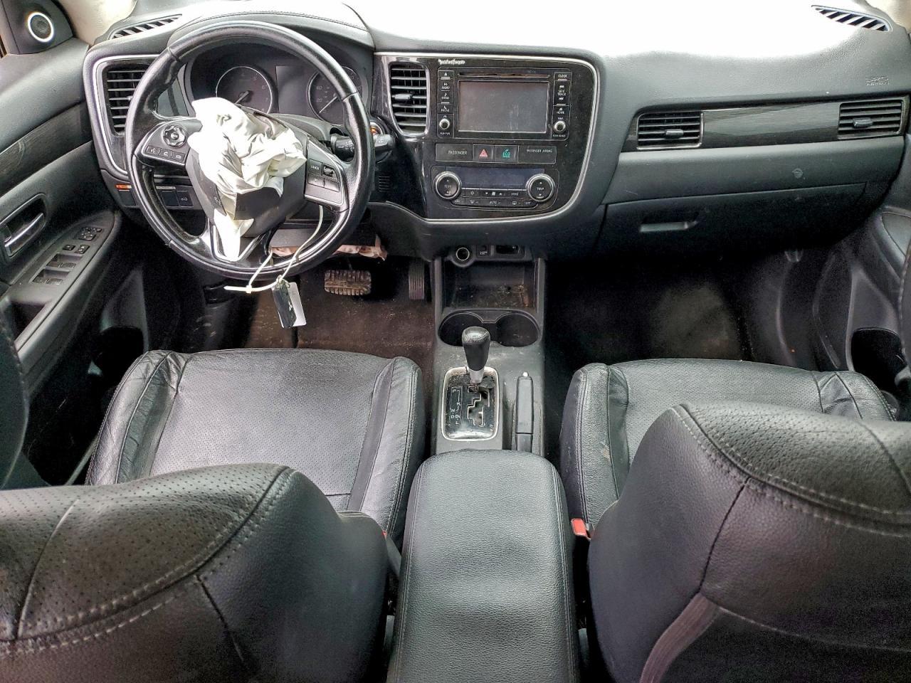 2016 MITSUBISHI outlander