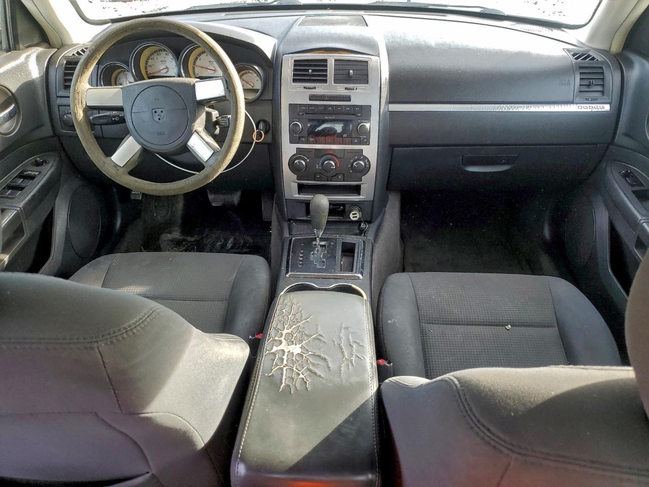 2010 DODGE CHARGER