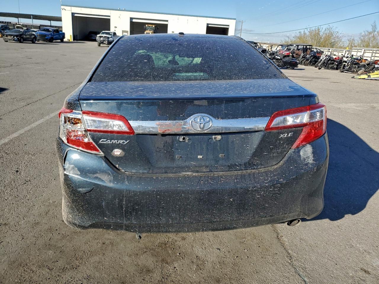 2014 TOYOTA CAMRY