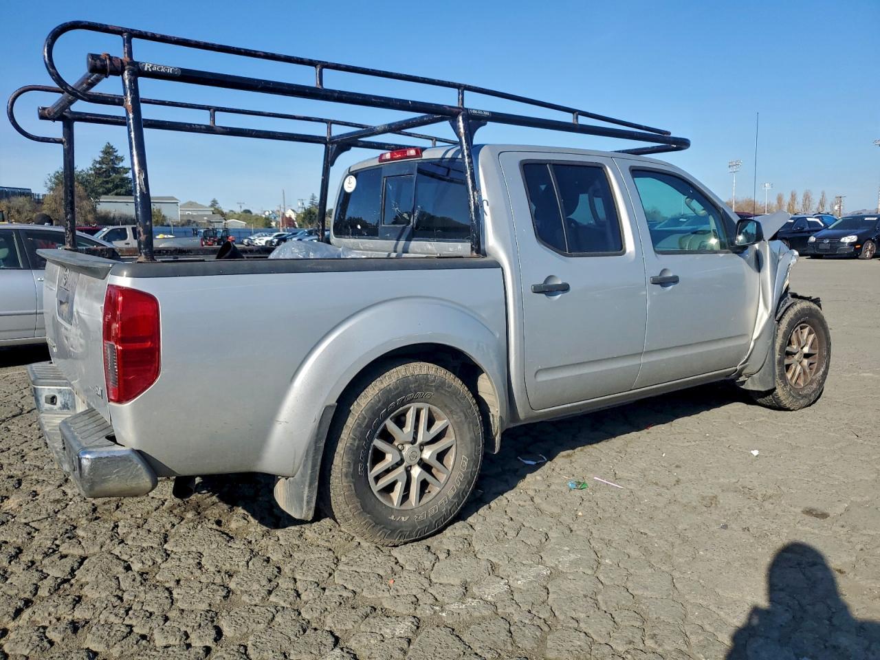 2017 NISSAN Frontier