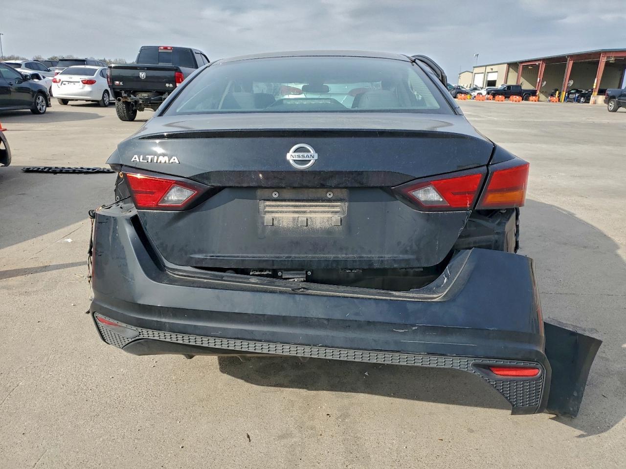 2022 NISSAN ALTIMA