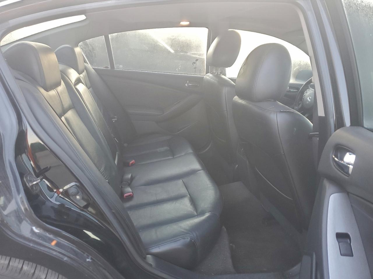 2010 NISSAN ALTIMA
