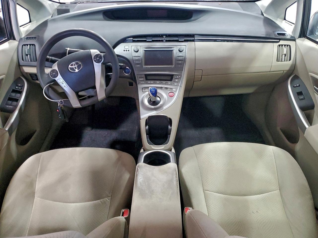 2015 TOYOTA PRIUS