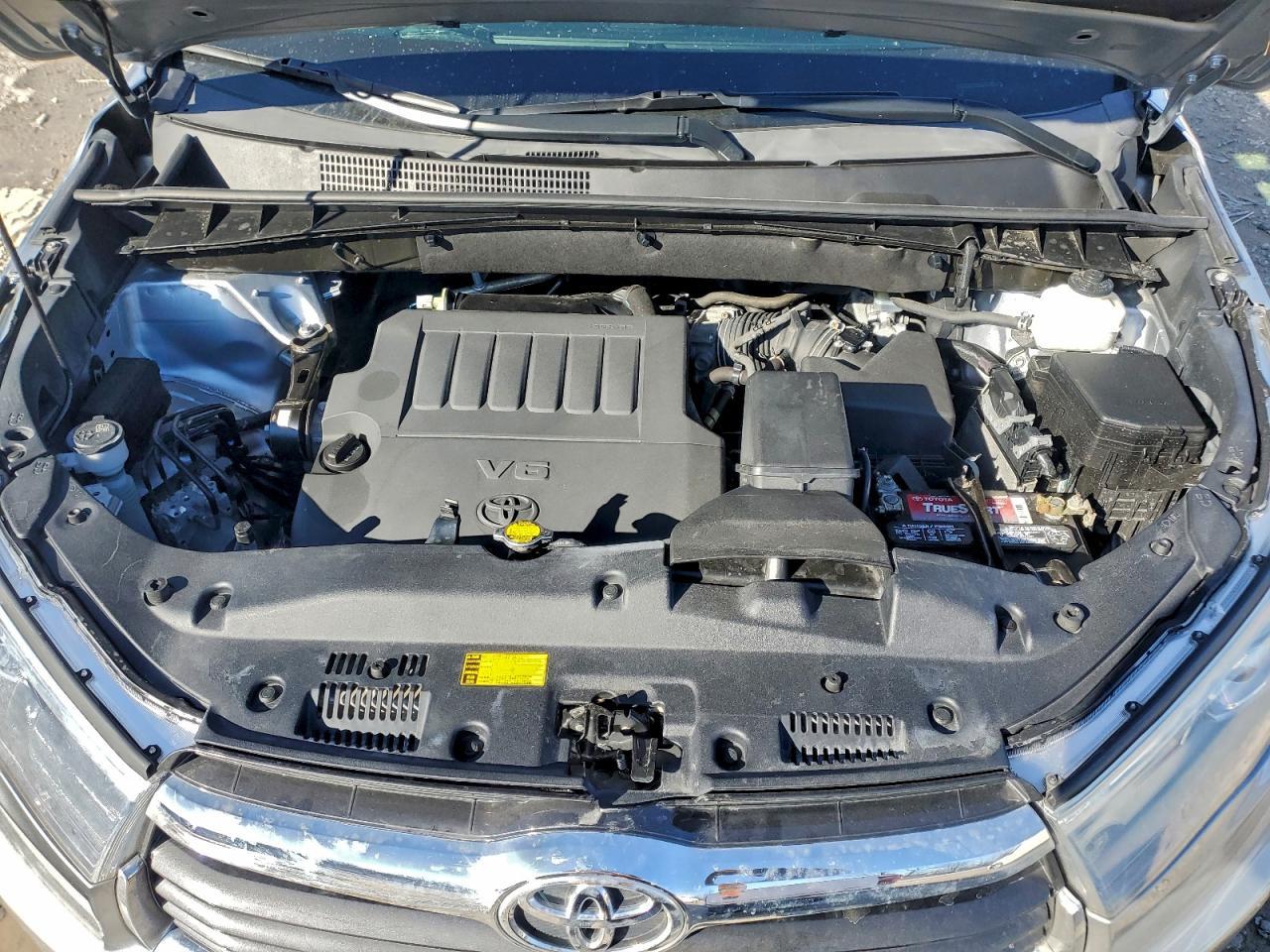 2014 TOYOTA HIGHLANDER