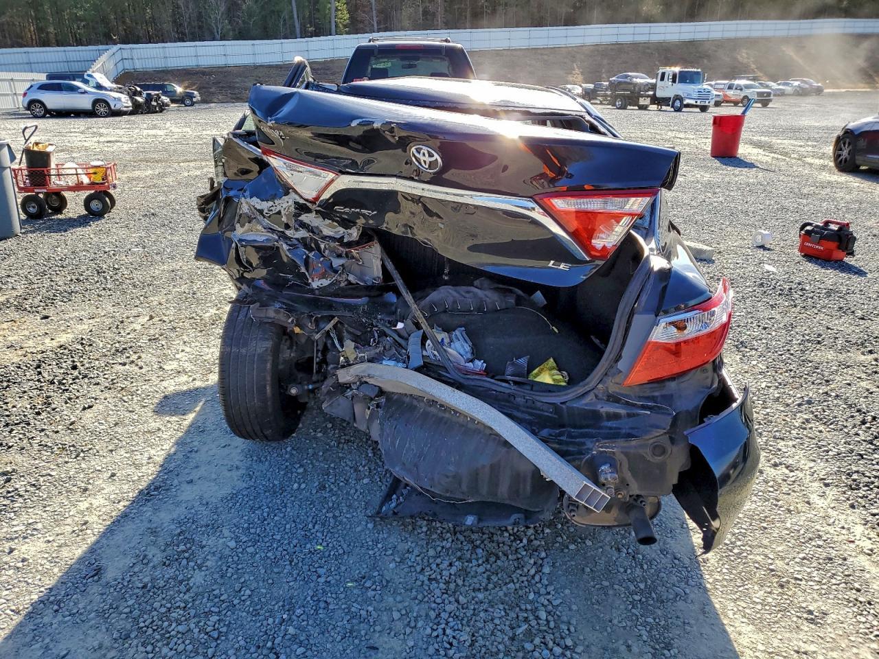 2015 TOYOTA CAMRY