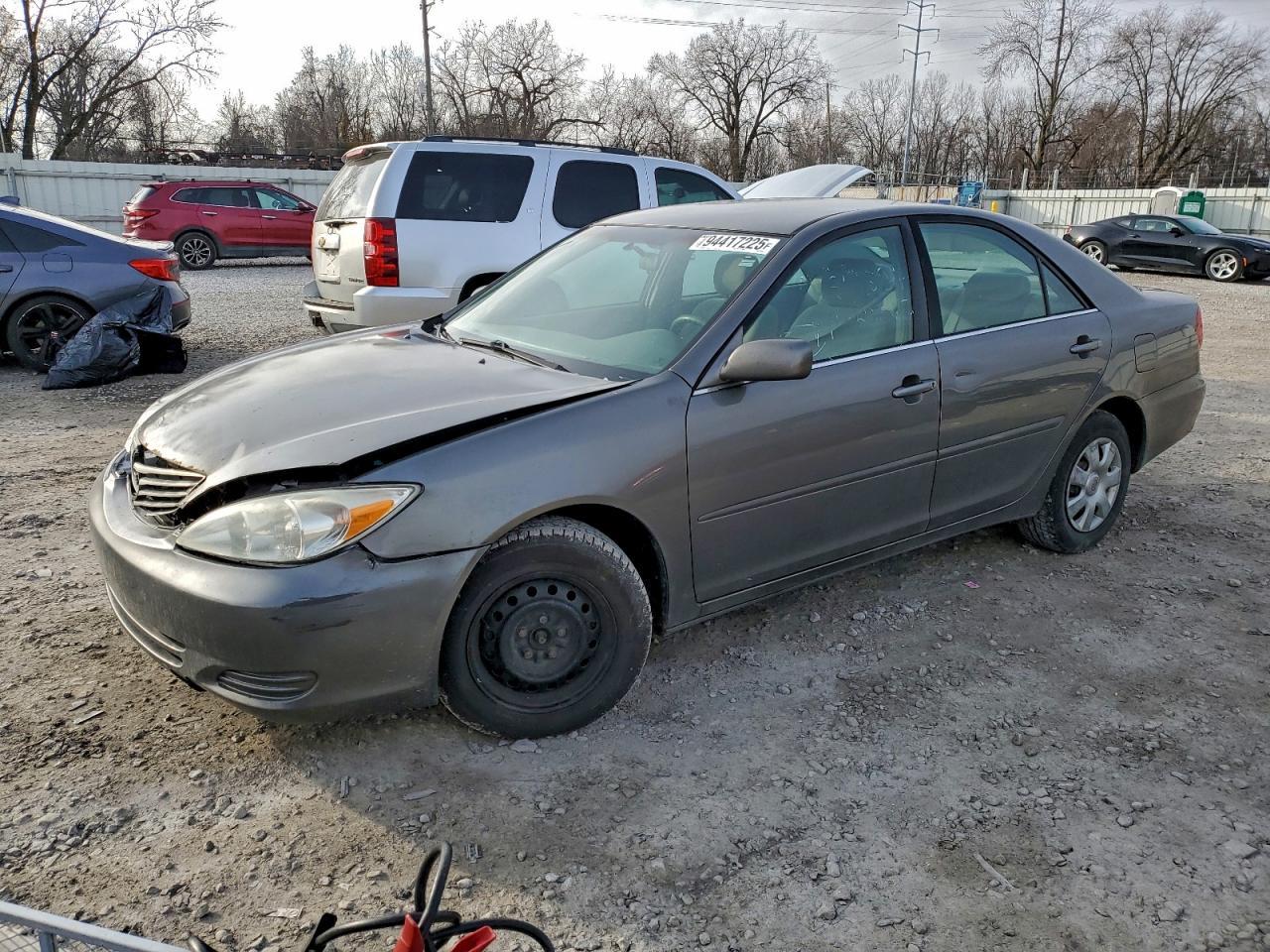 2004 TOYOTA CAMRY