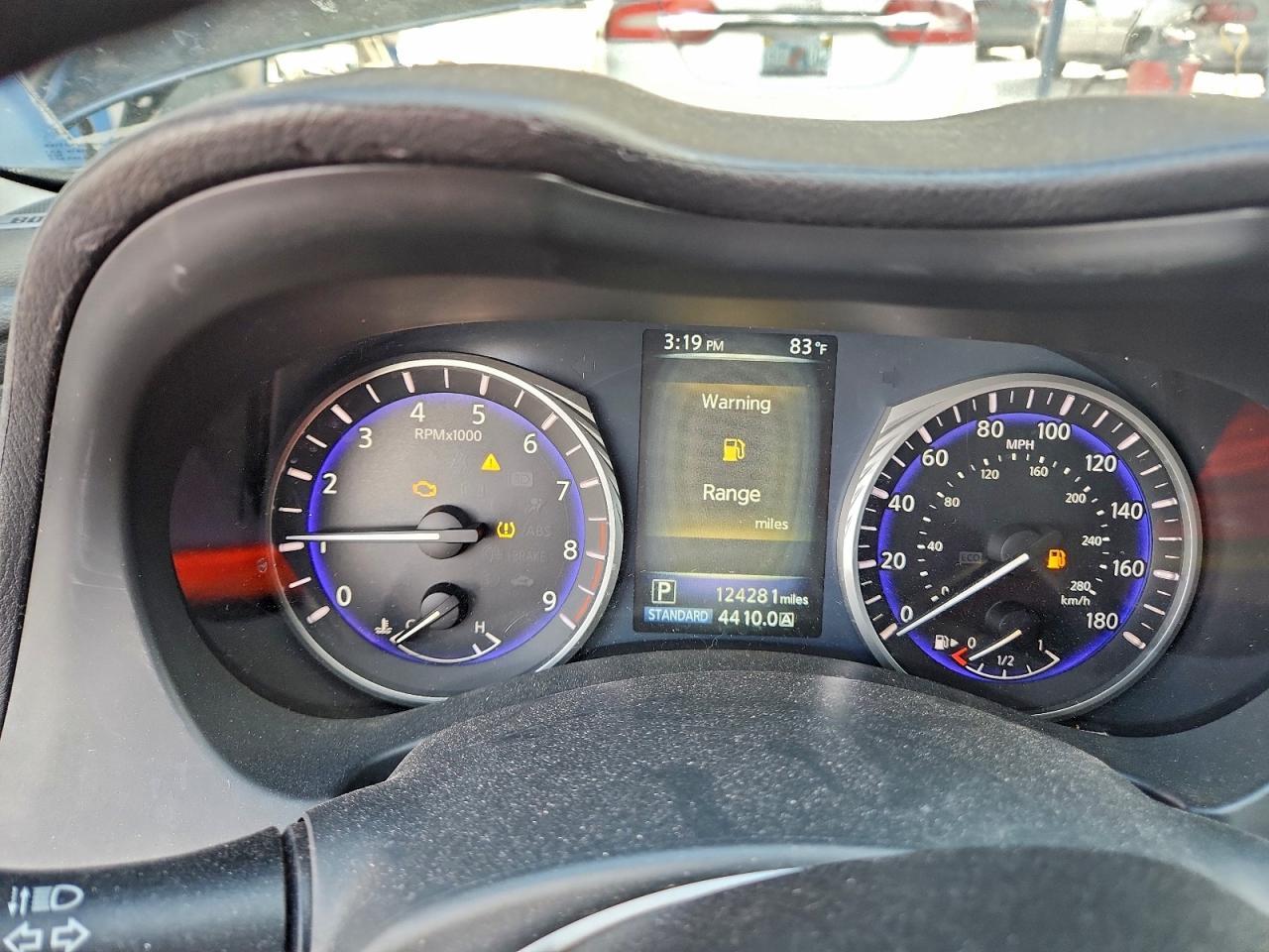 2015 INFINITI Q50