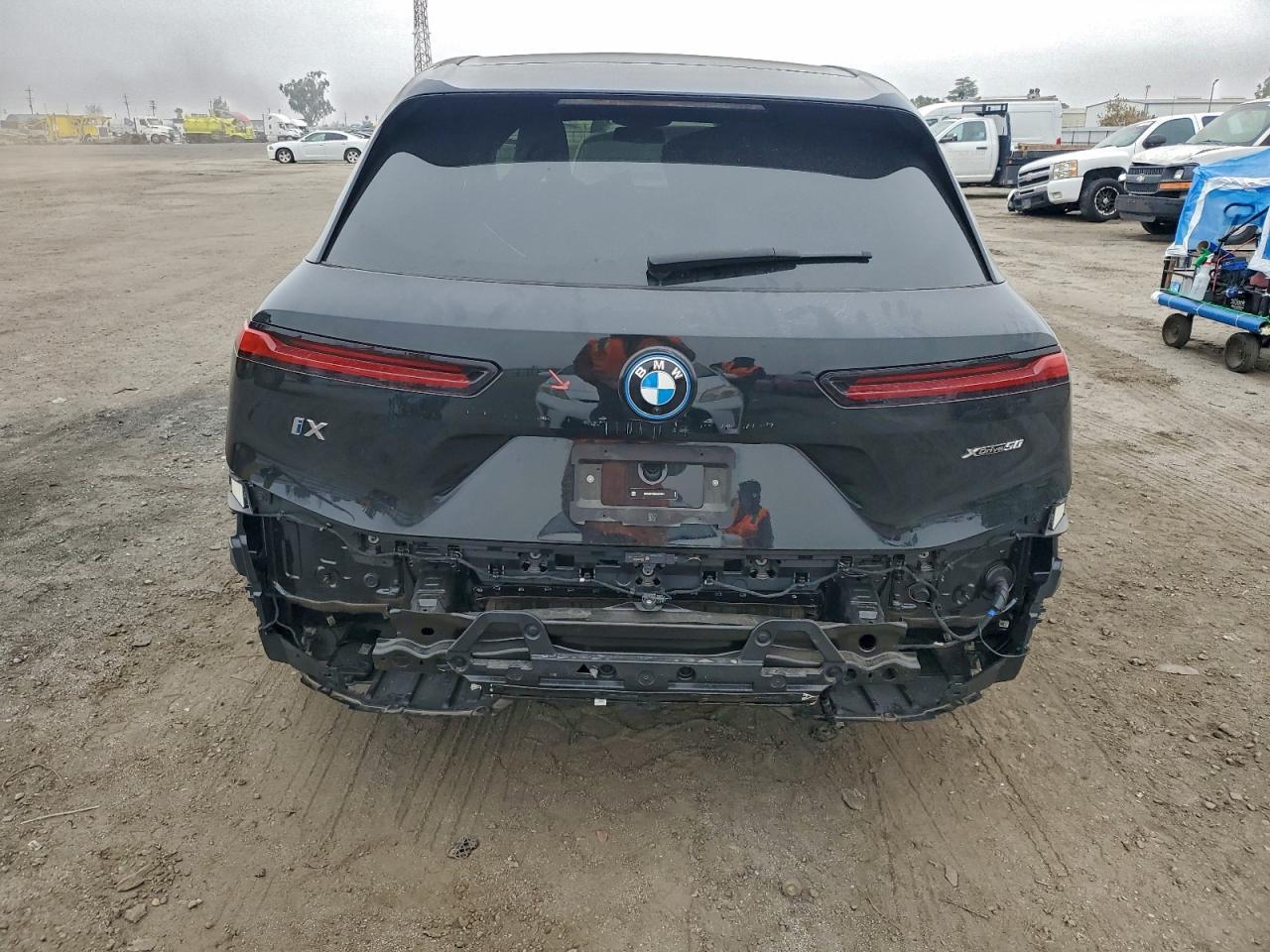 2024 BMW iX