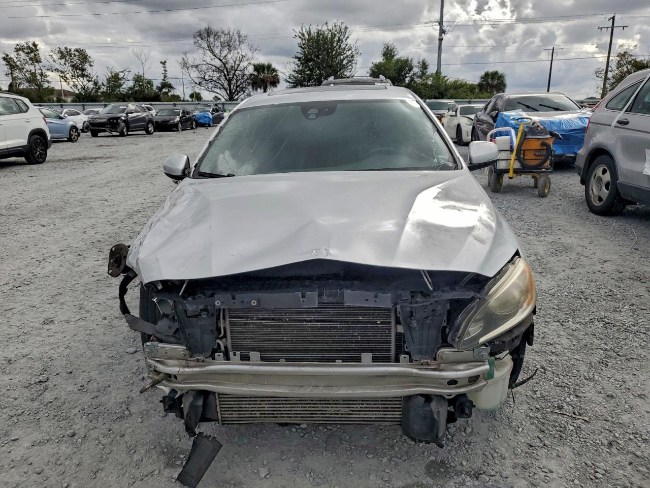 2015 VOLVO S60