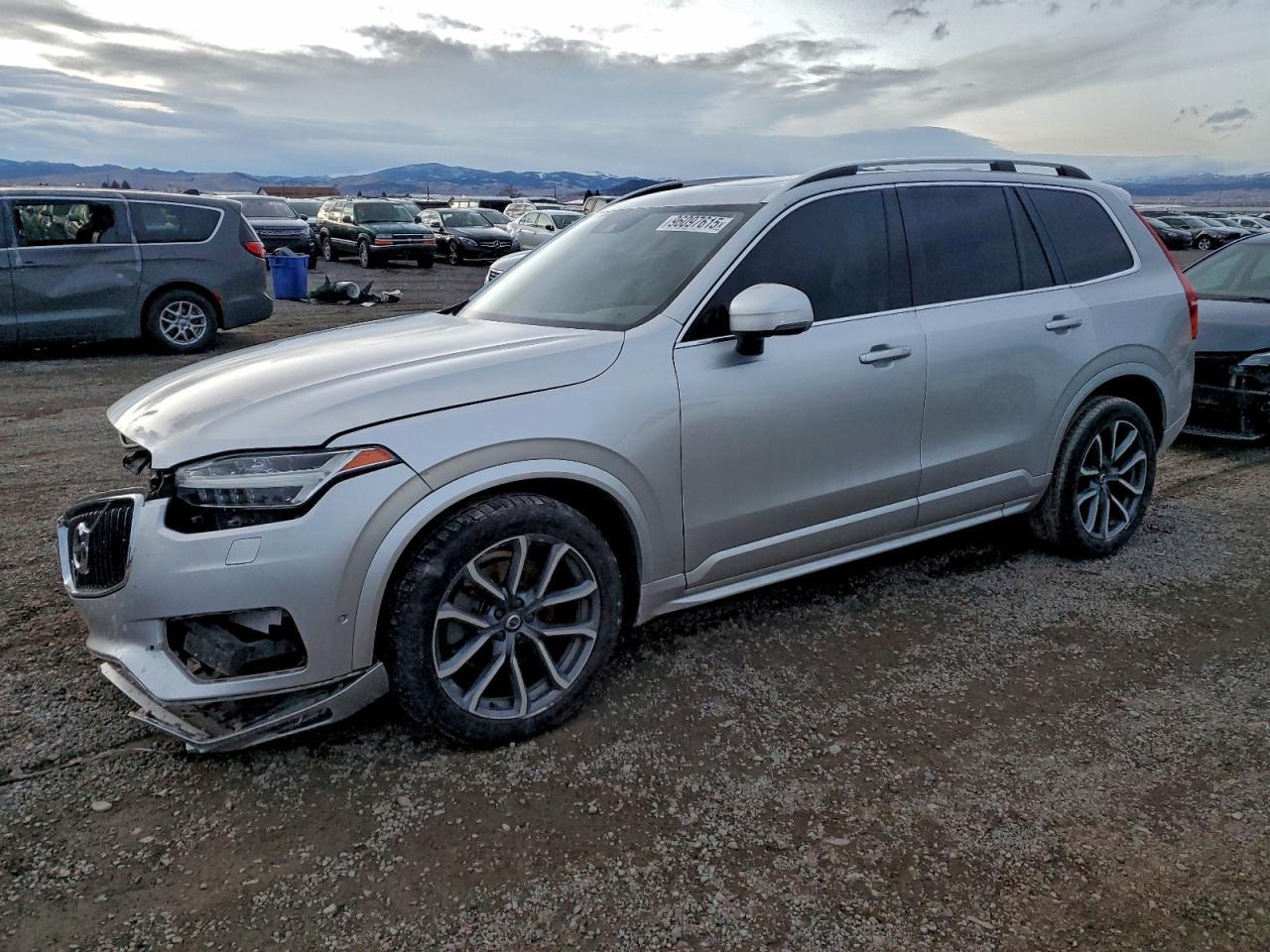 2017 VOLVO XC90