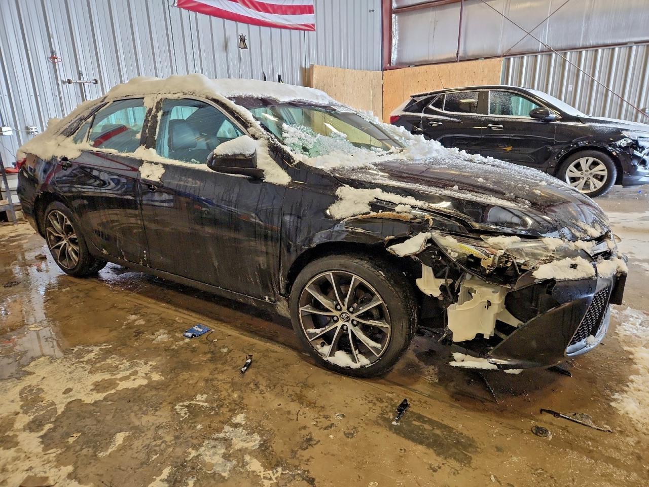 2015 TOYOTA CAMRY