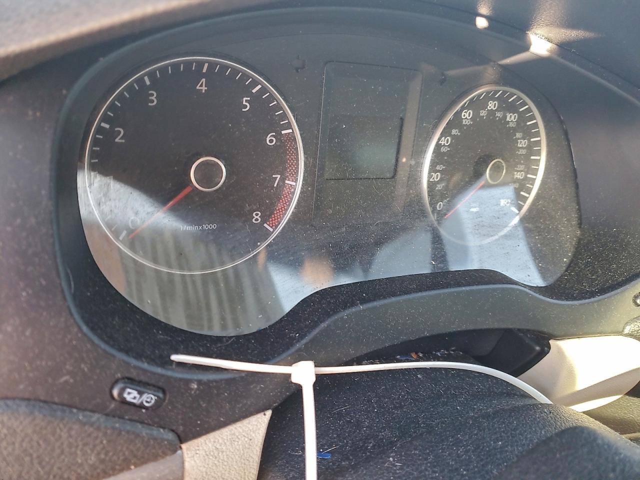2012 VOLKSWAGEN JETTA