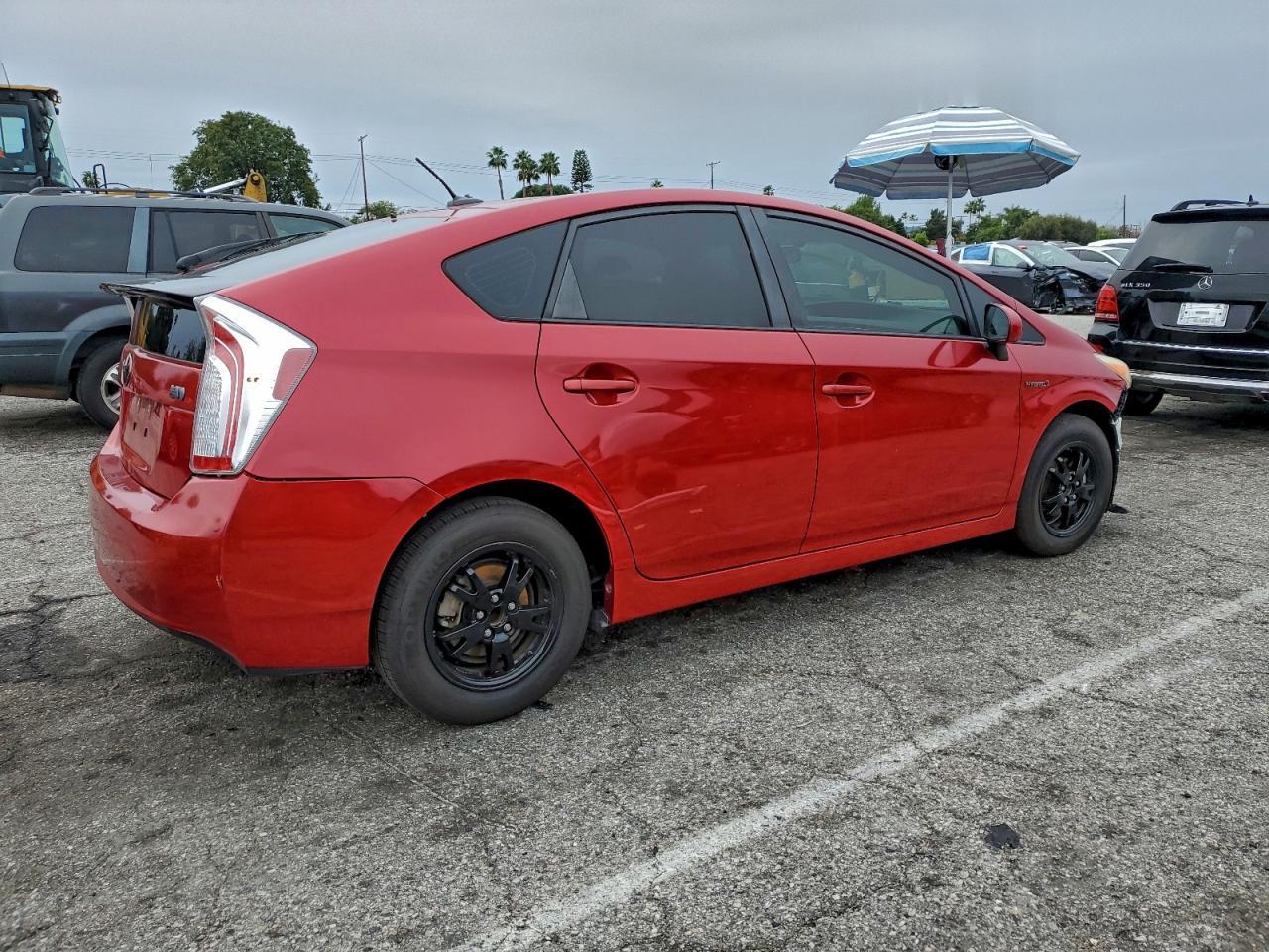 2013 TOYOTA PRIUS