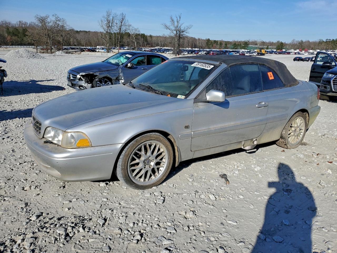 2004 VOLVO C70