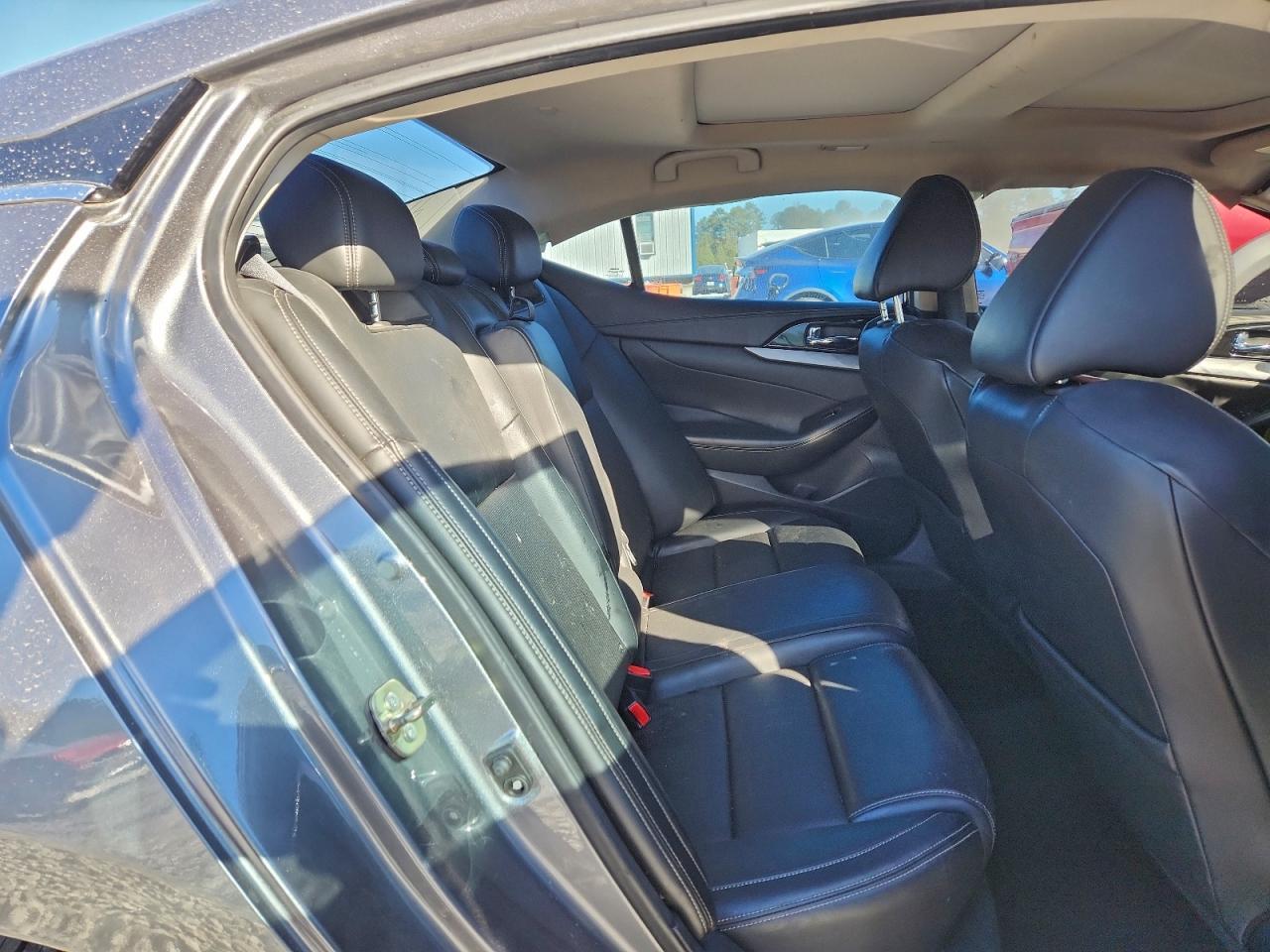 2017 NISSAN Maxima