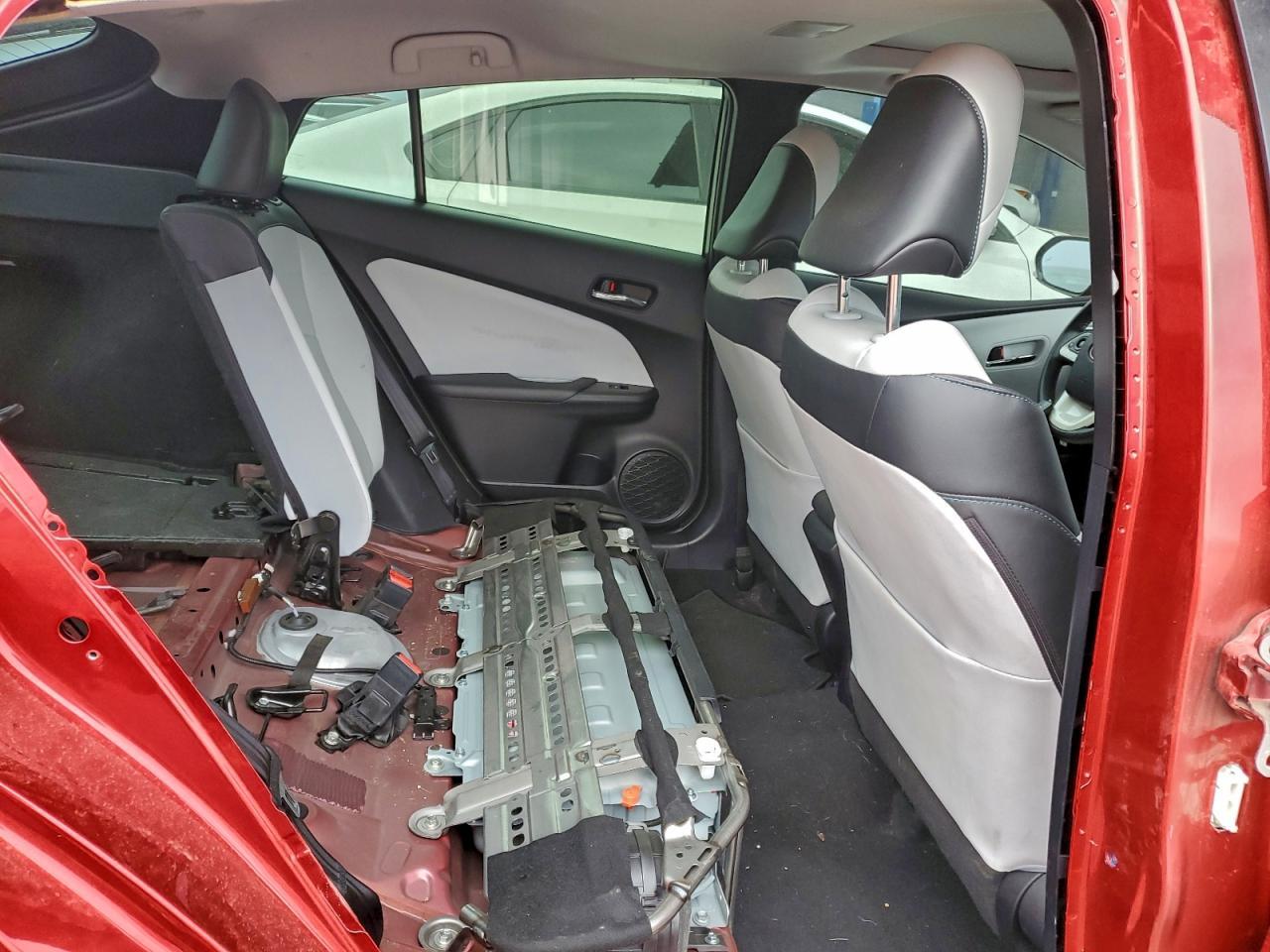 2016 TOYOTA PRIUS