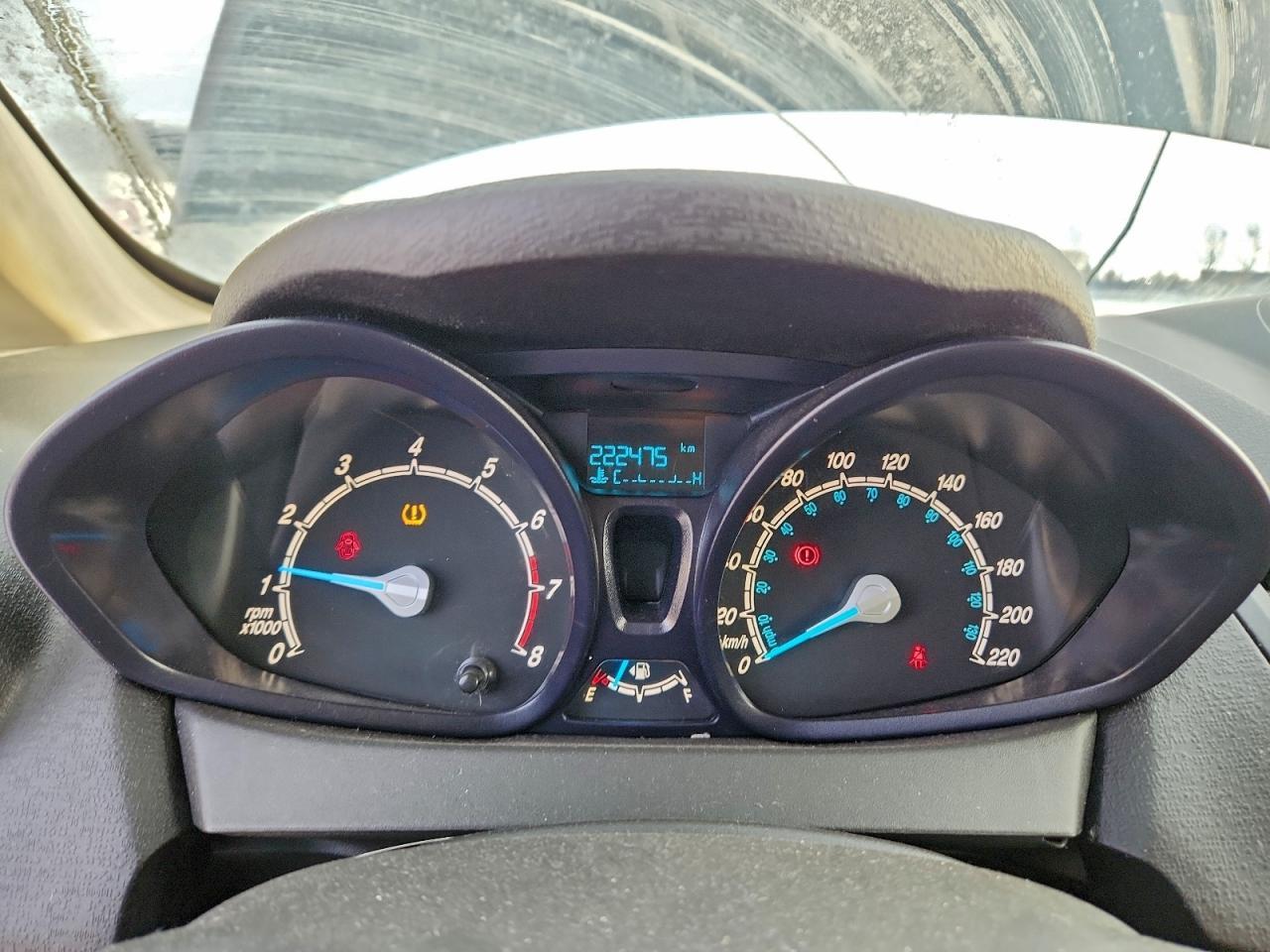 2015 FORD Fiesta