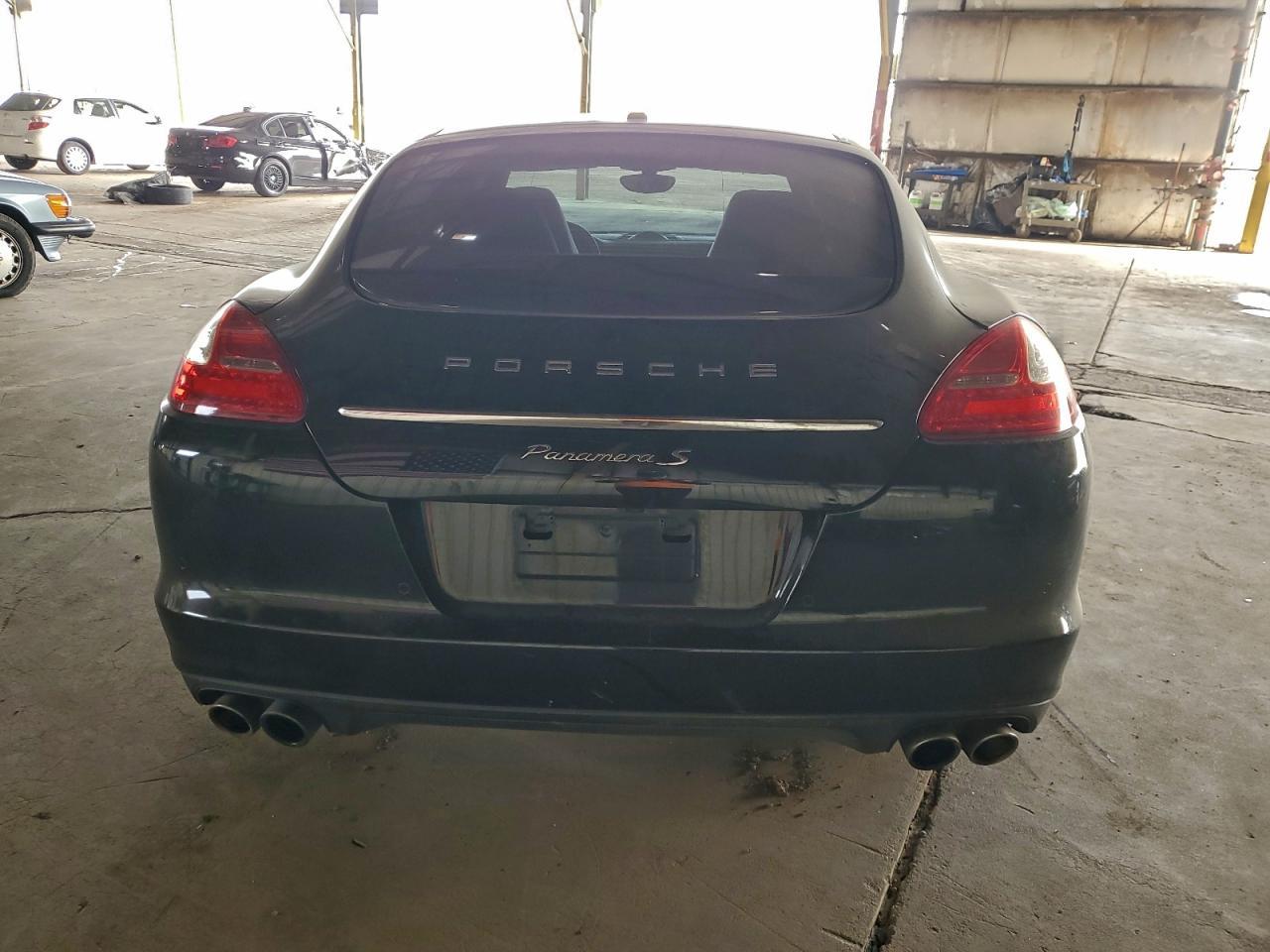 2012 PORSCHE Panamera