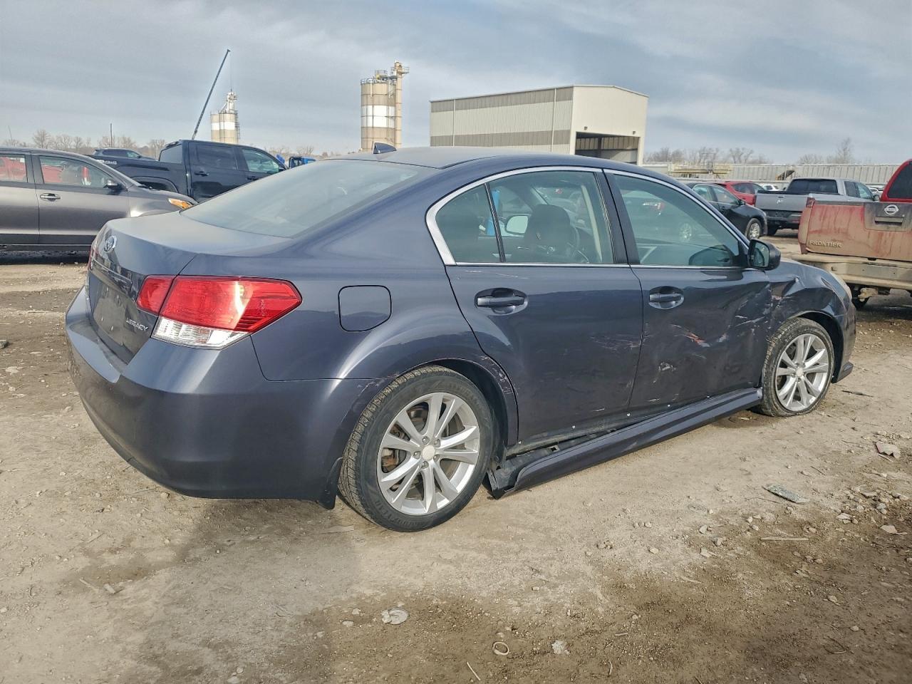 2014 SUBARU Legacy