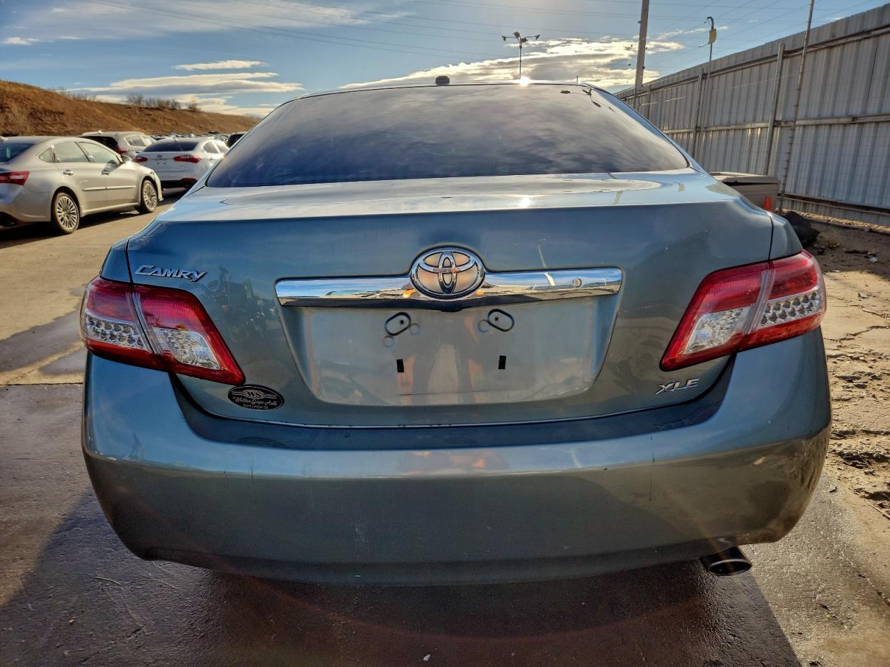 2011 TOYOTA CAMRY