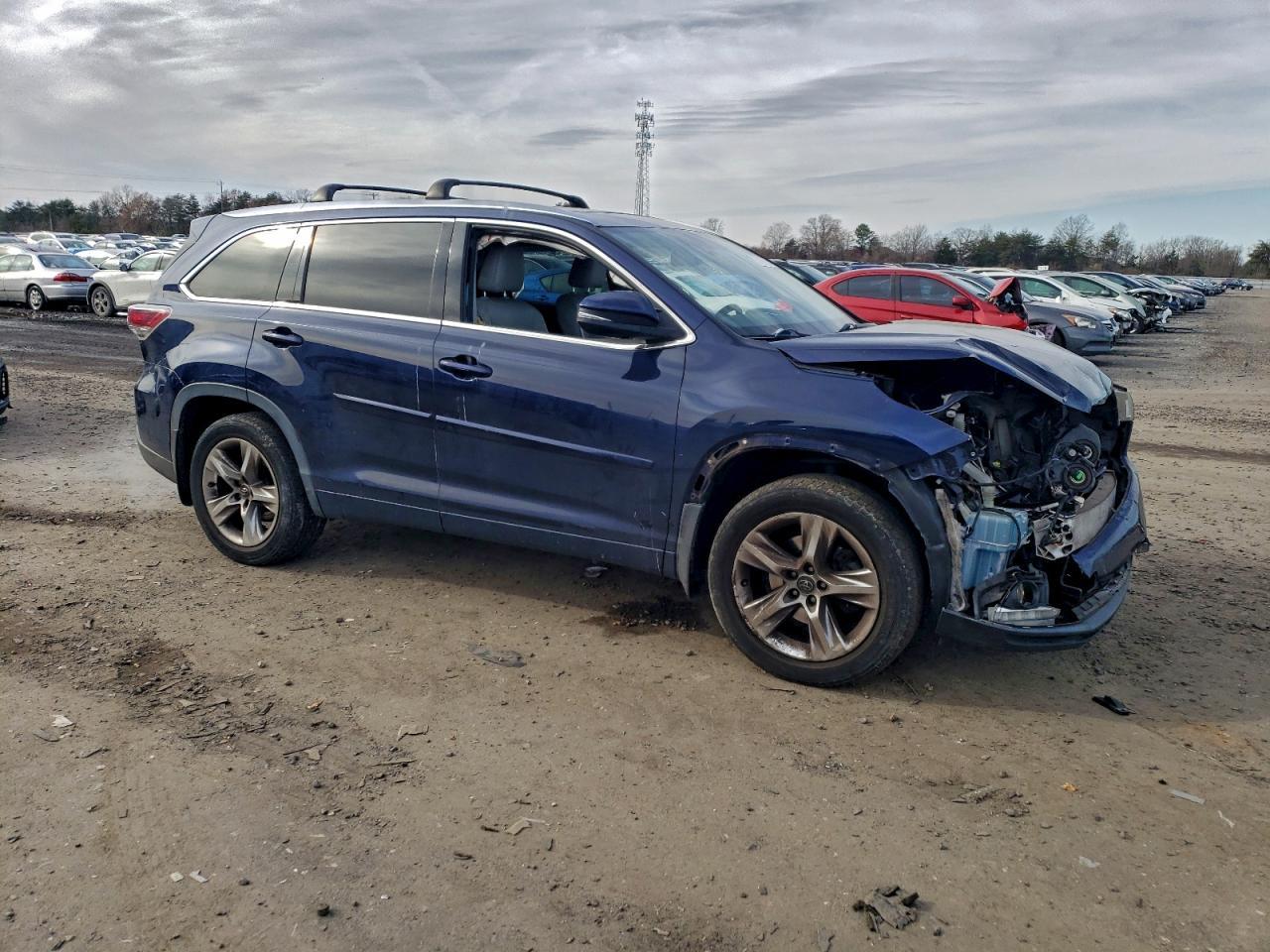2016 TOYOTA HIGHLANDER