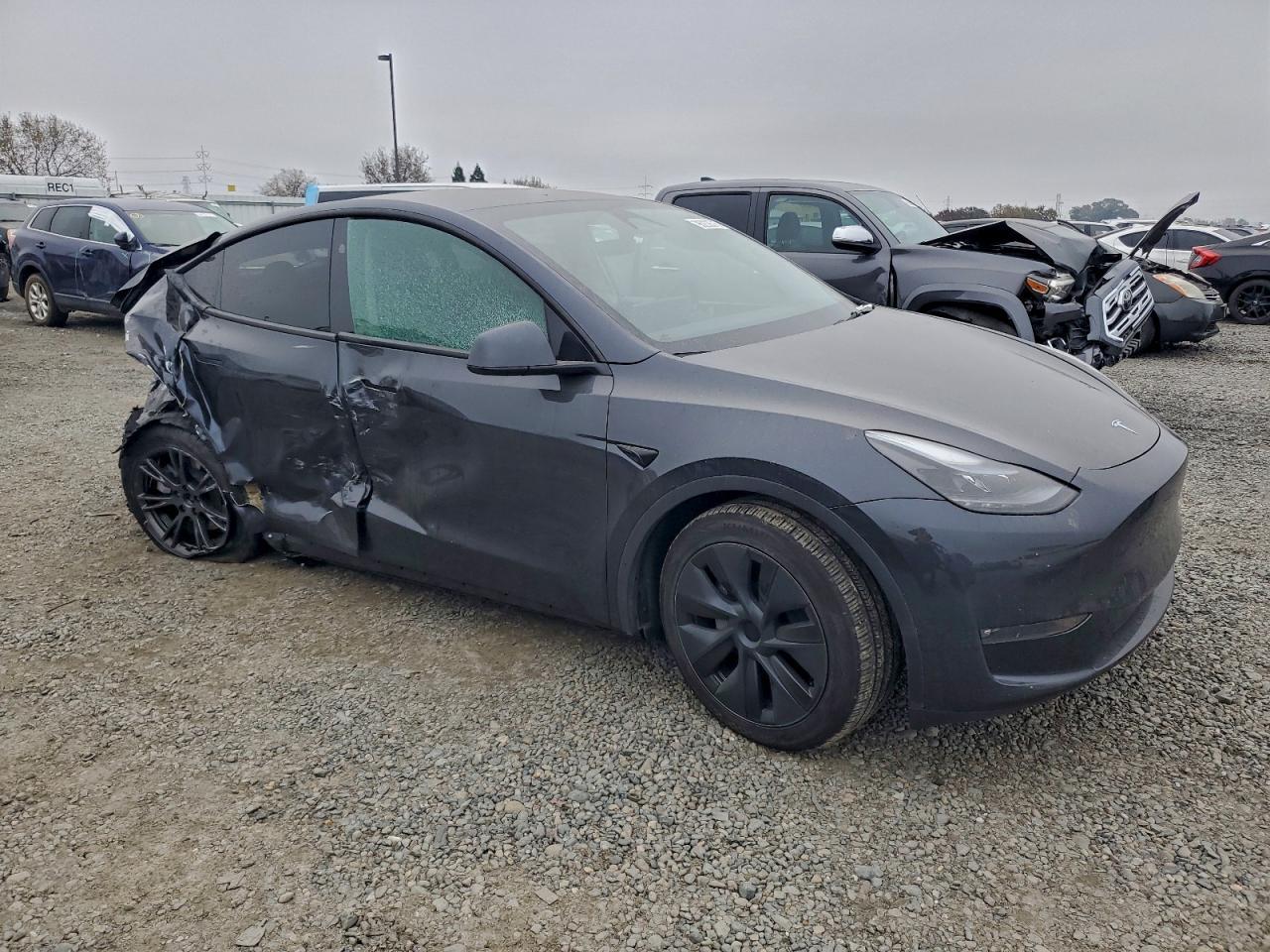 2024 TESLA MODEL Y