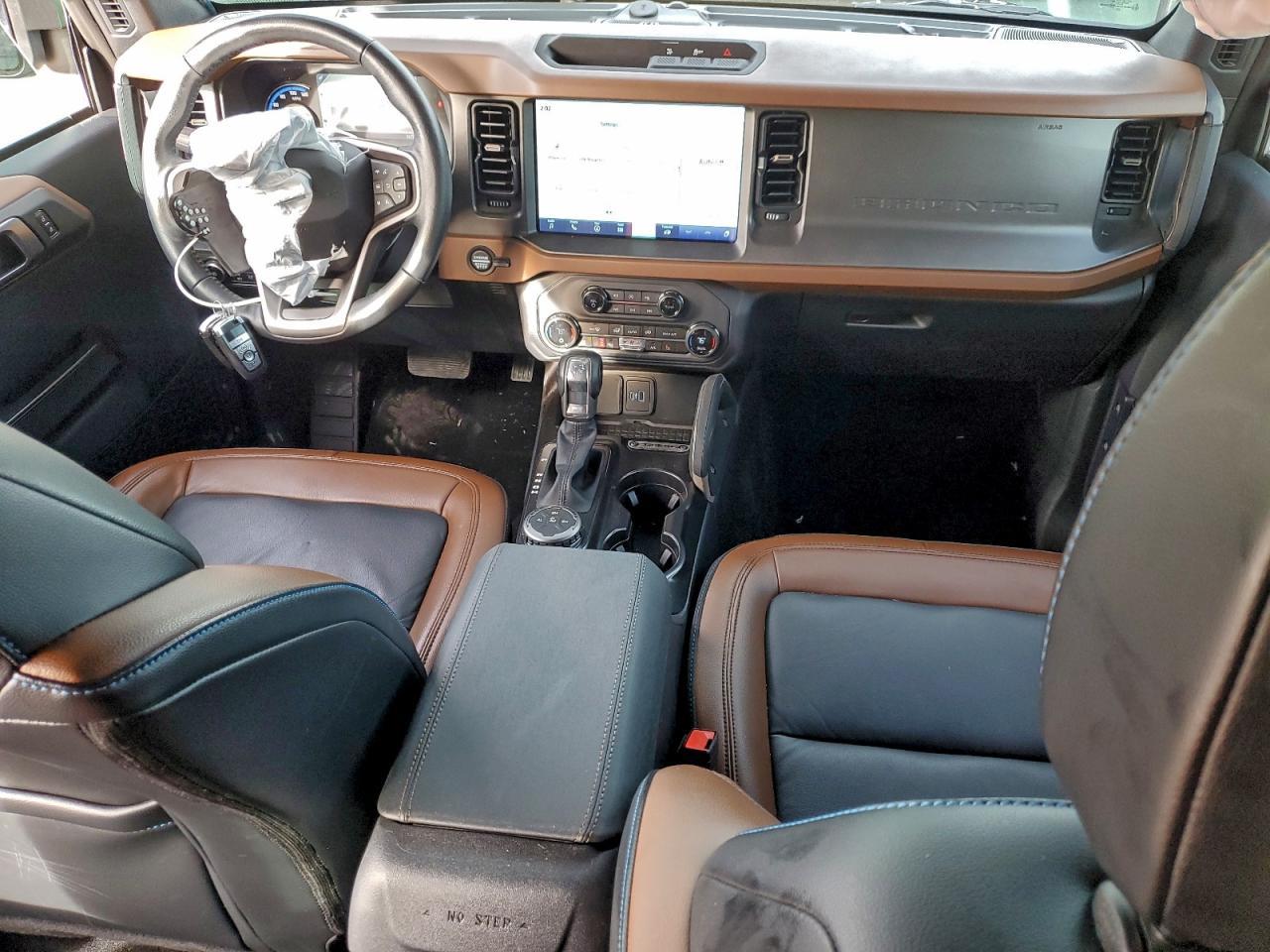 2024 FORD Bronco