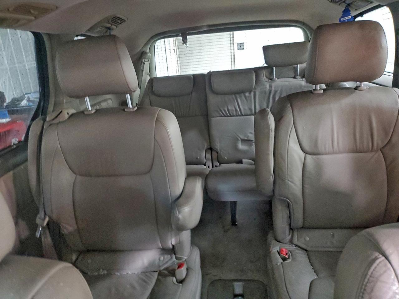 2006 TOYOTA SIENNA