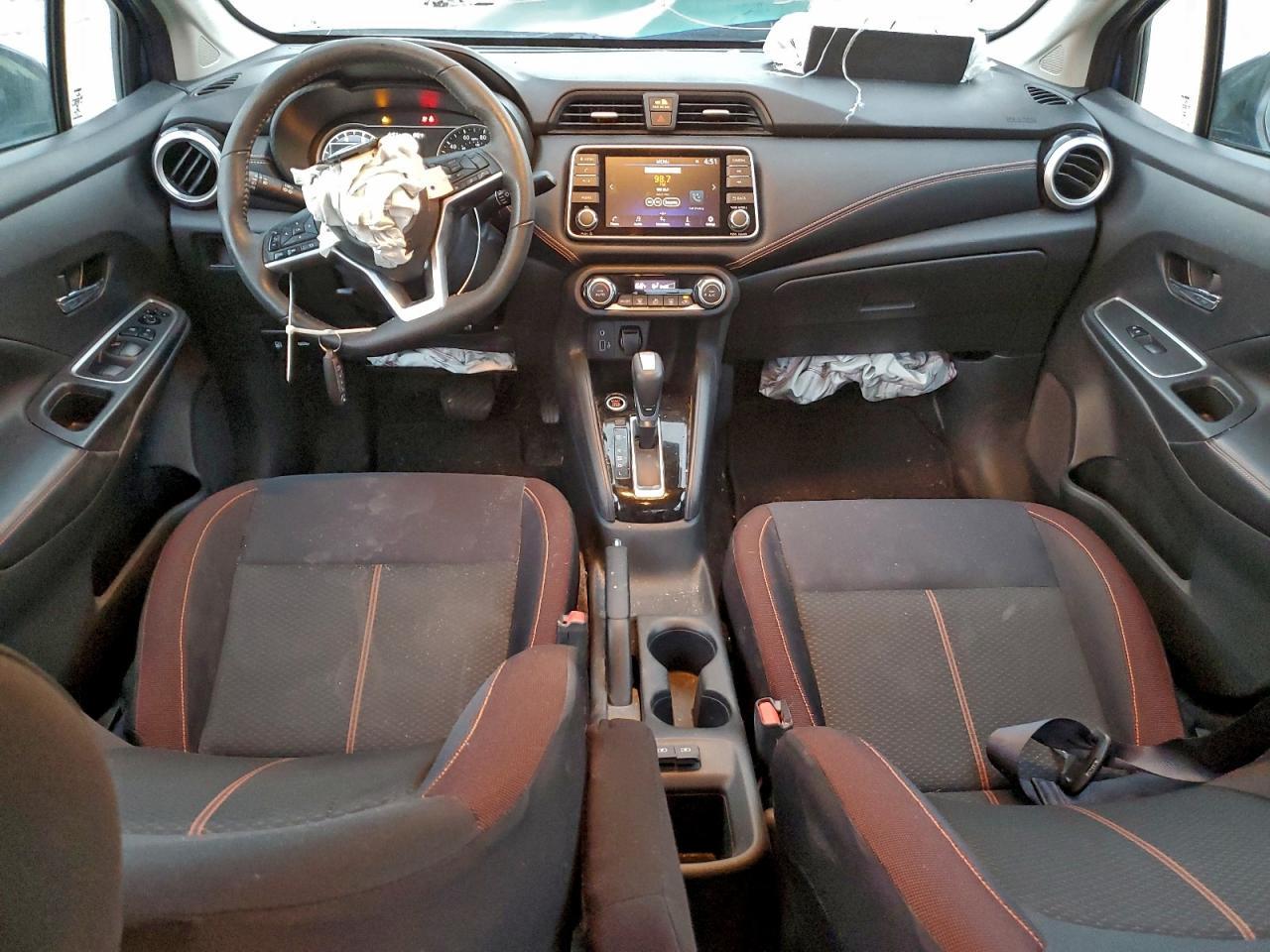 2020 NISSAN VERSA