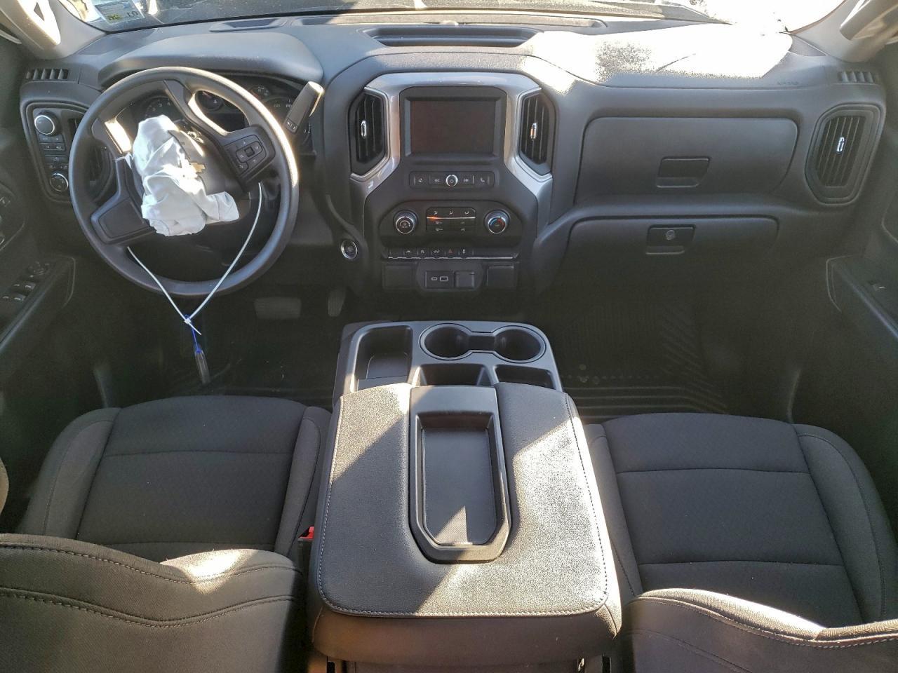 2025 CHEVROLET Silverado